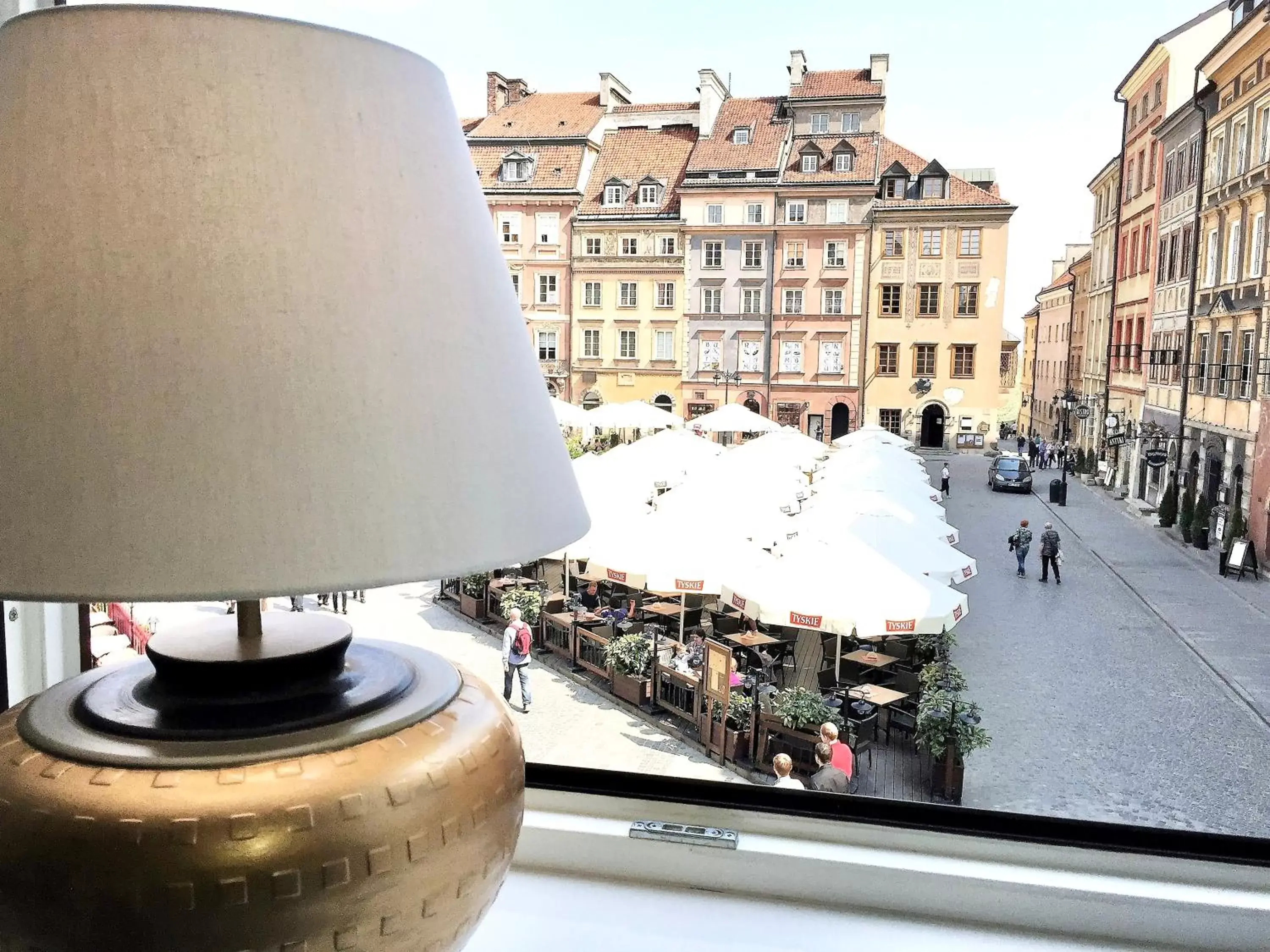 Luxury Executive Suite with Market Square View in Luxury Apartments MONDRIAN Market Square II Luxury Executive Suite with Market Square View in Luxury Apartments MONDRIAN Market Square II