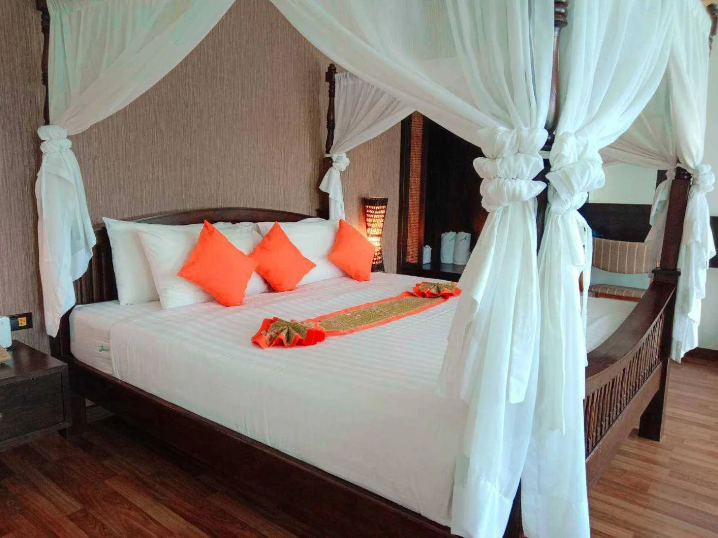 Bed in Jingjit Hotel