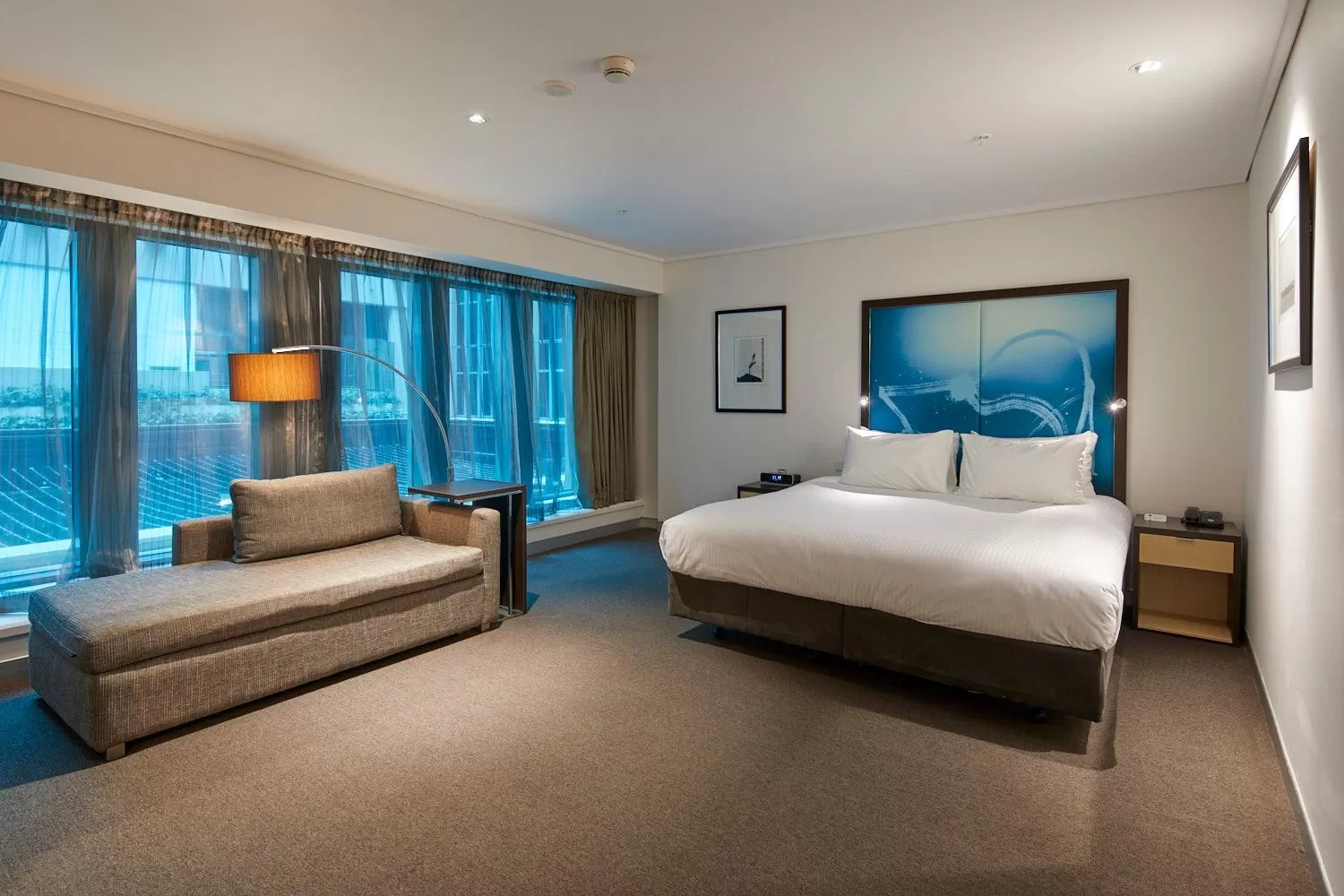 Photo of the whole room, Bed in Novotel Melbourne On Collins