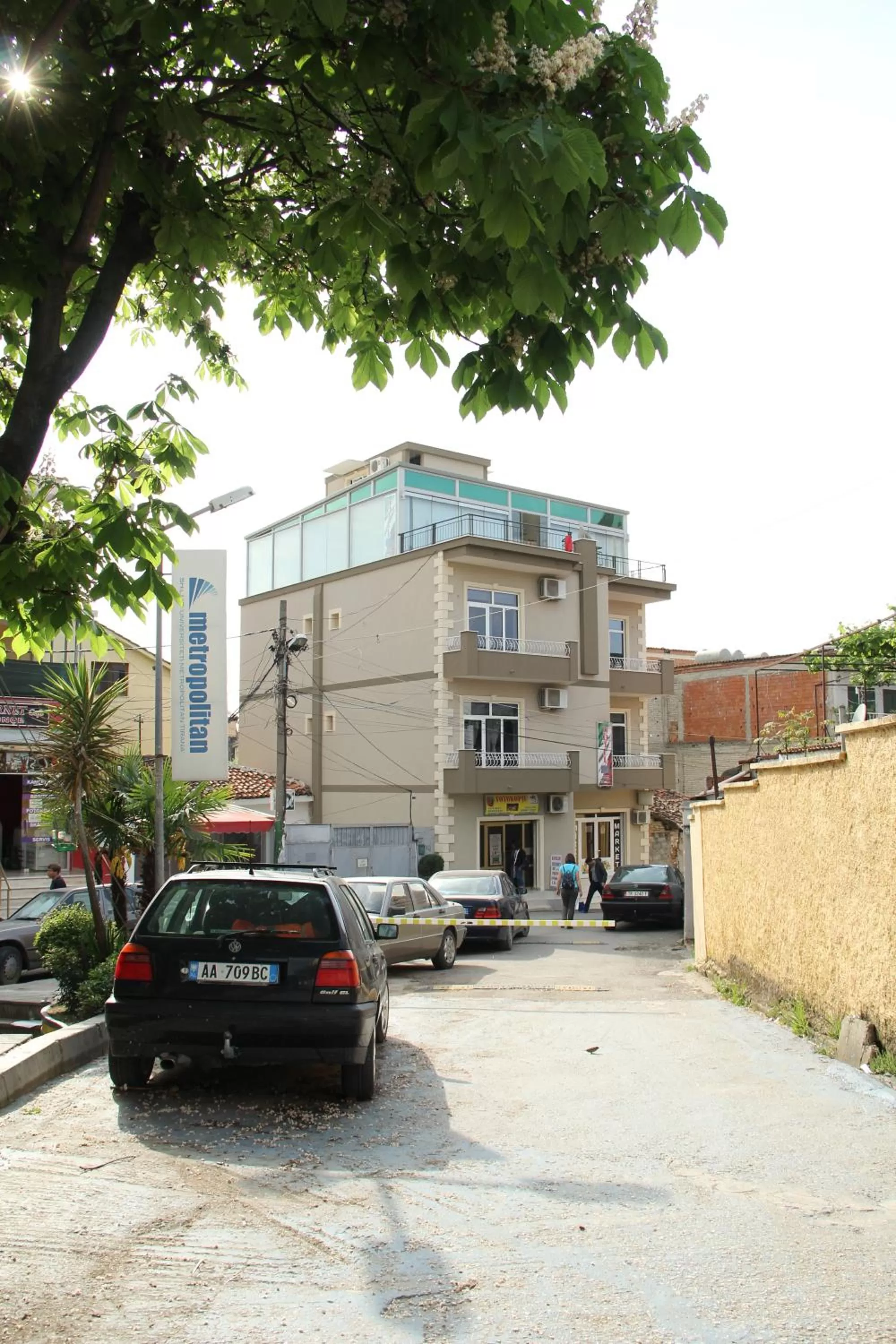 Property Building in Hotel Italia