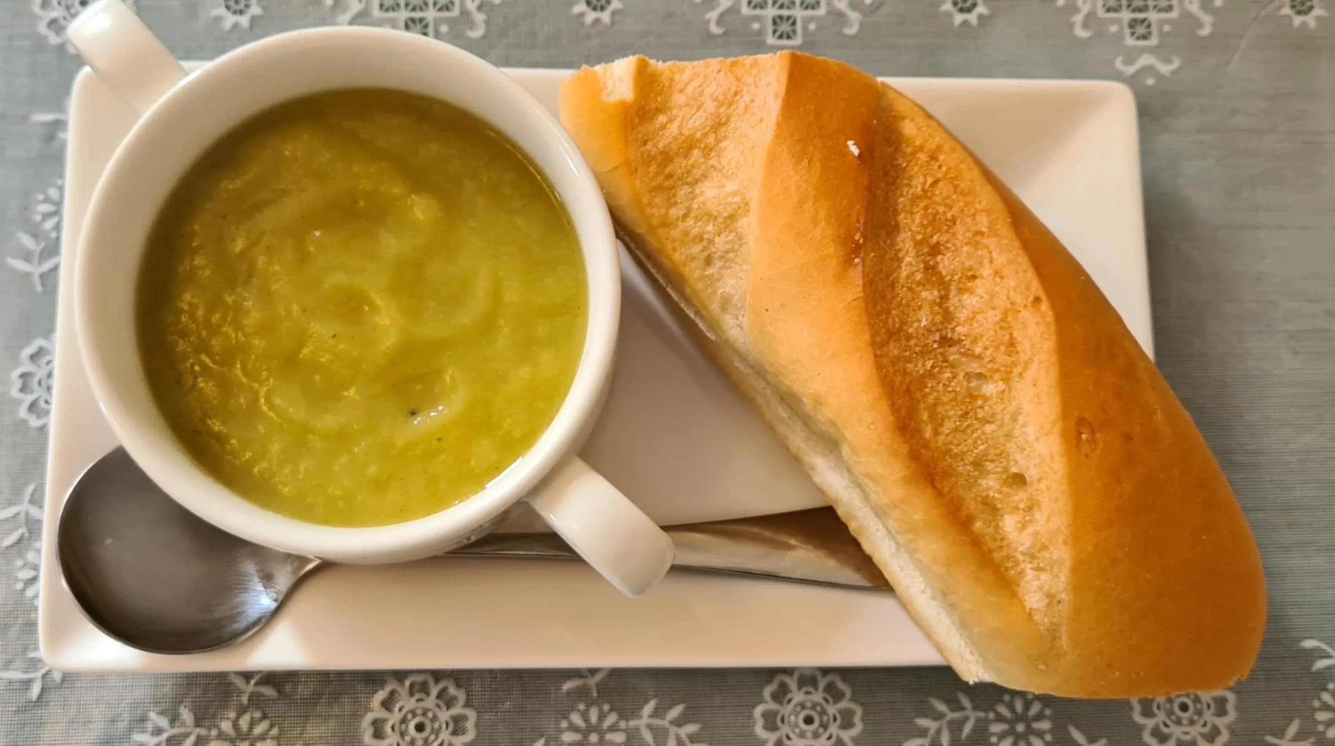 Dining area in The Pavilion Guest House