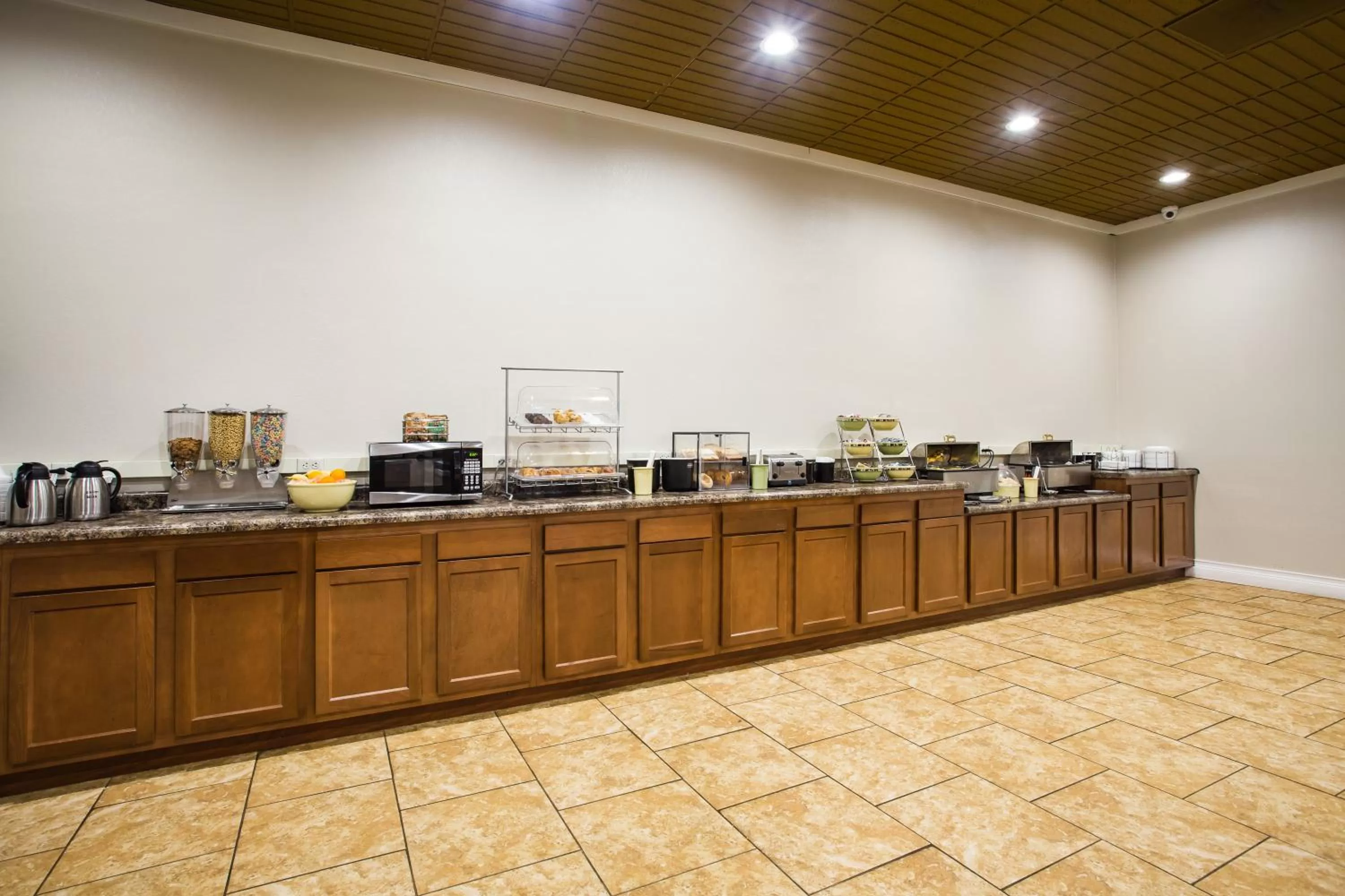 Food and drinks in AmericInn by Wyndham Janesville