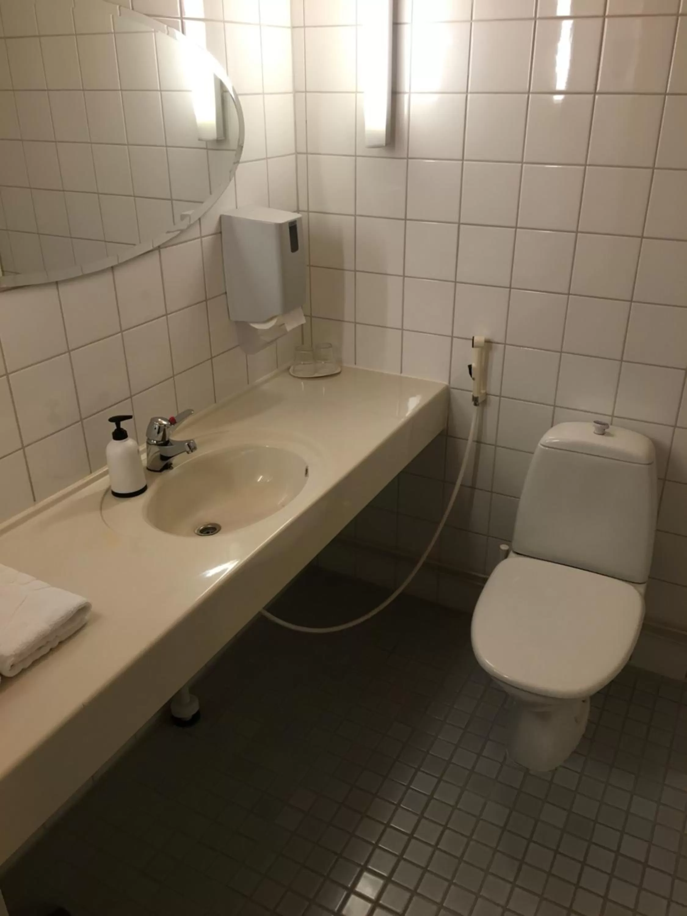 Bathroom in Hotel Yöpuu
