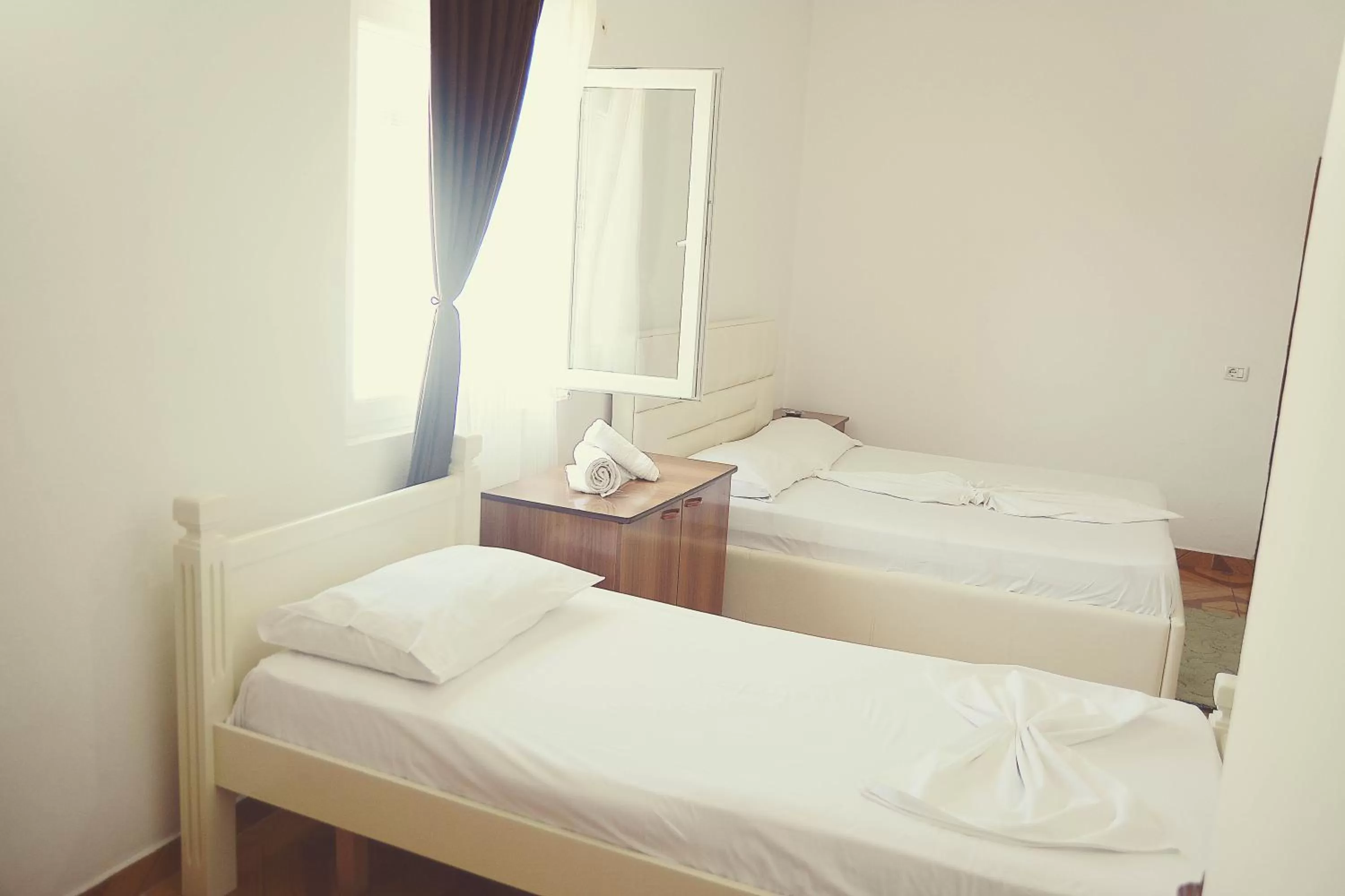 Photo of the whole room, Bed in Hotel Floga