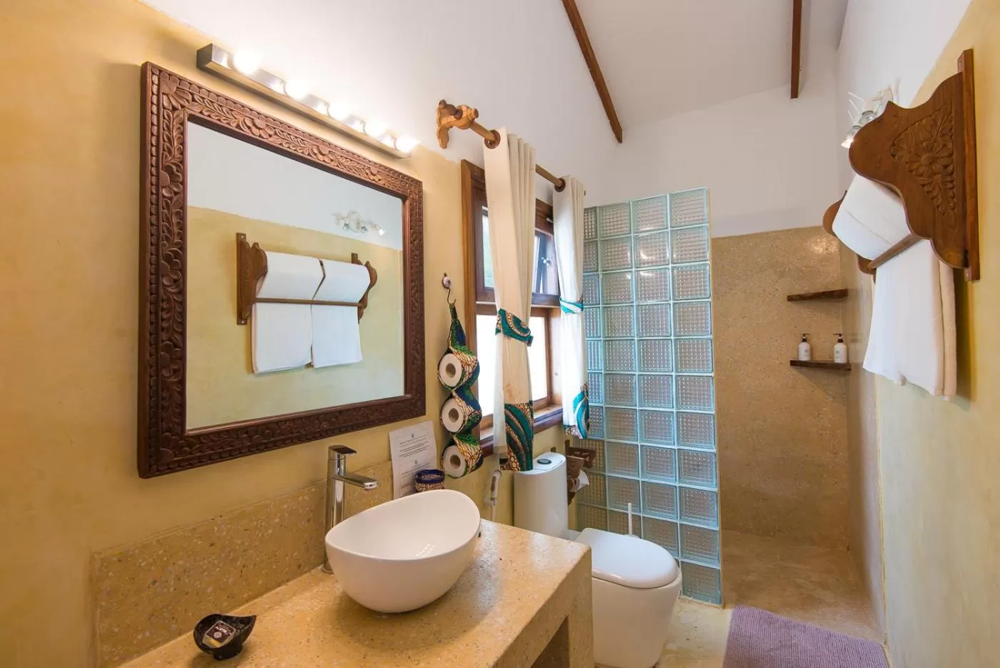 Bathroom in Warere Beach