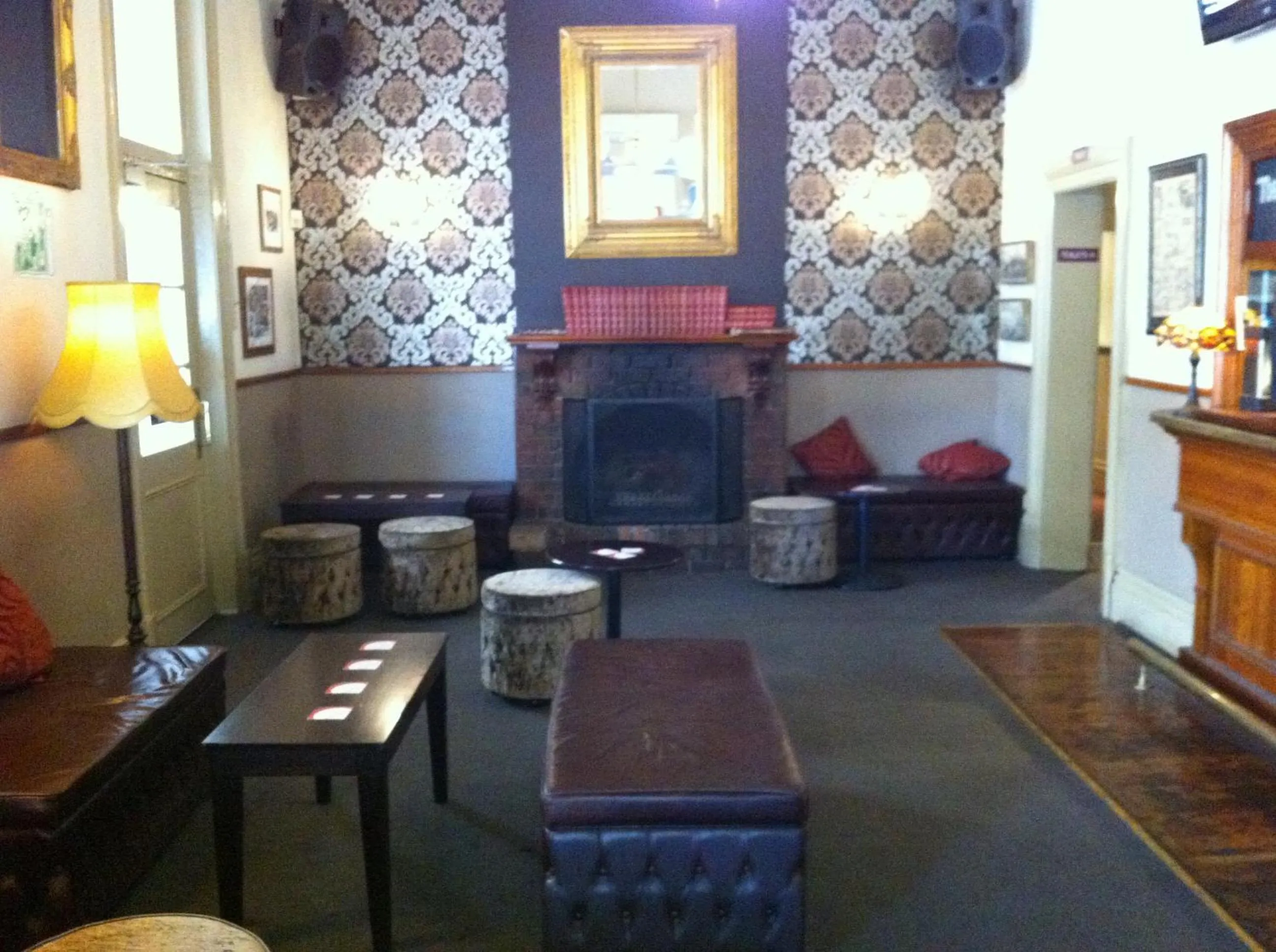 Communal lounge/ TV room in Hotel Metropolitan