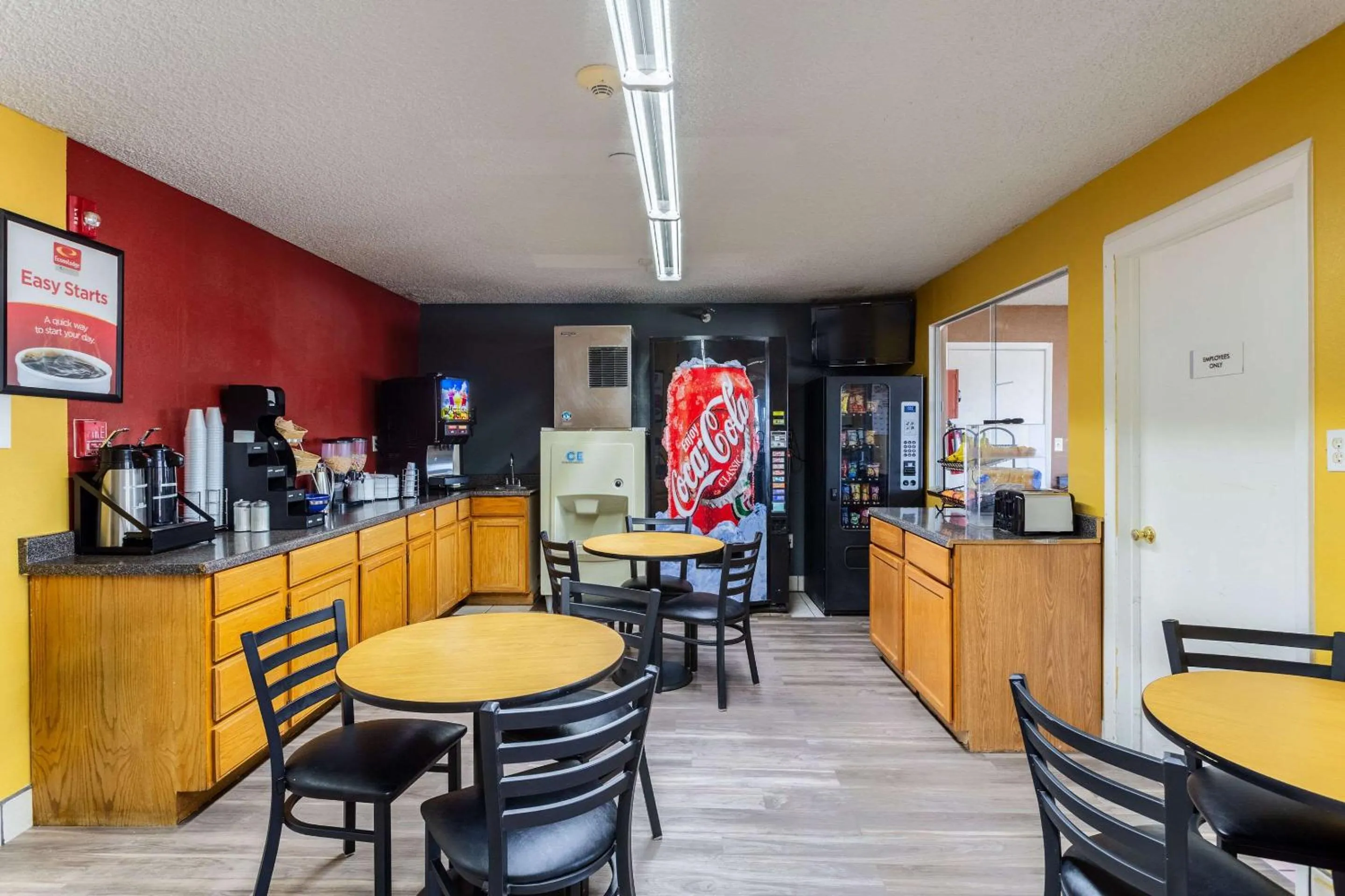 Restaurant/places to eat in Econo Lodge Gallup West