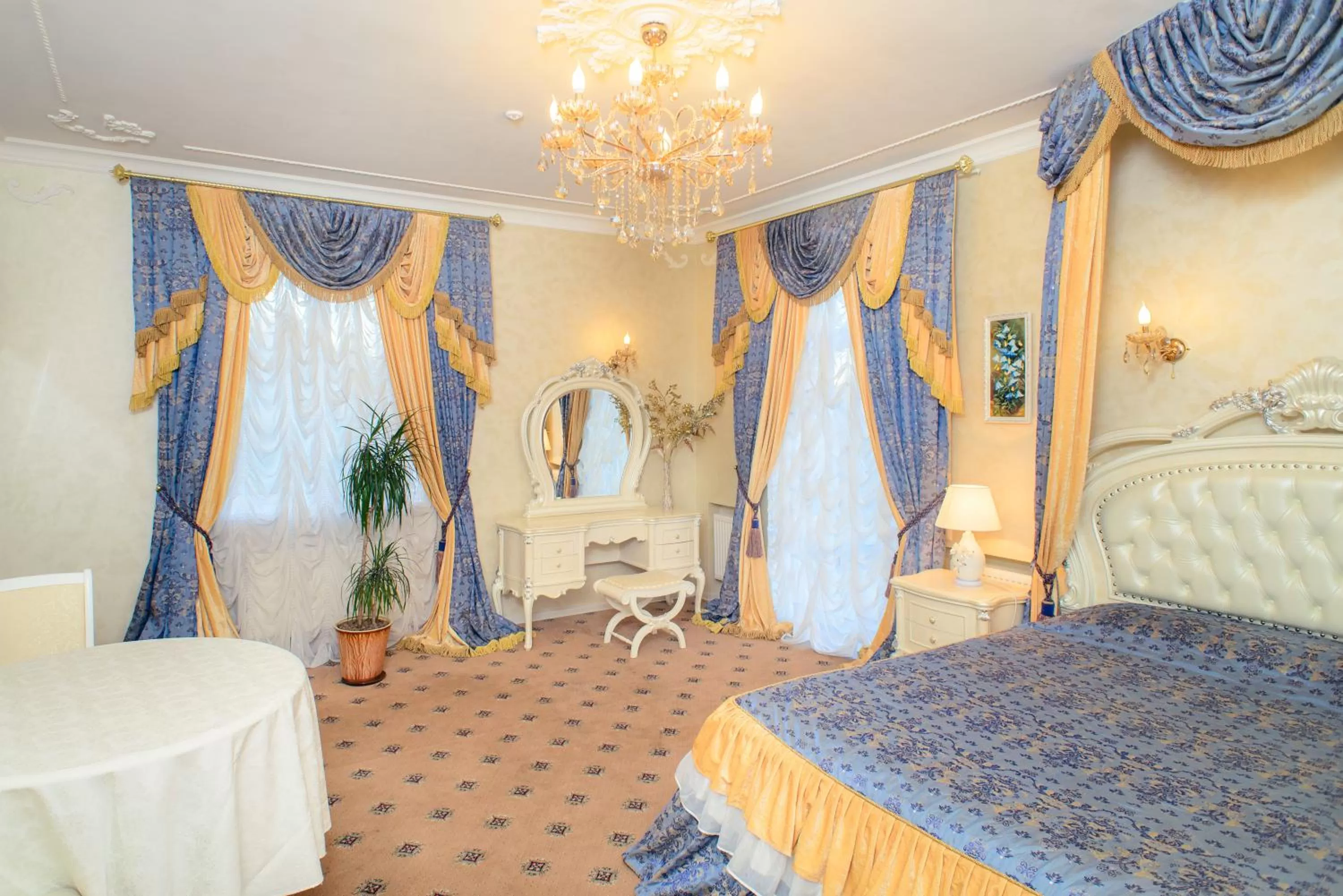Suite in Petrovskyi Brovar