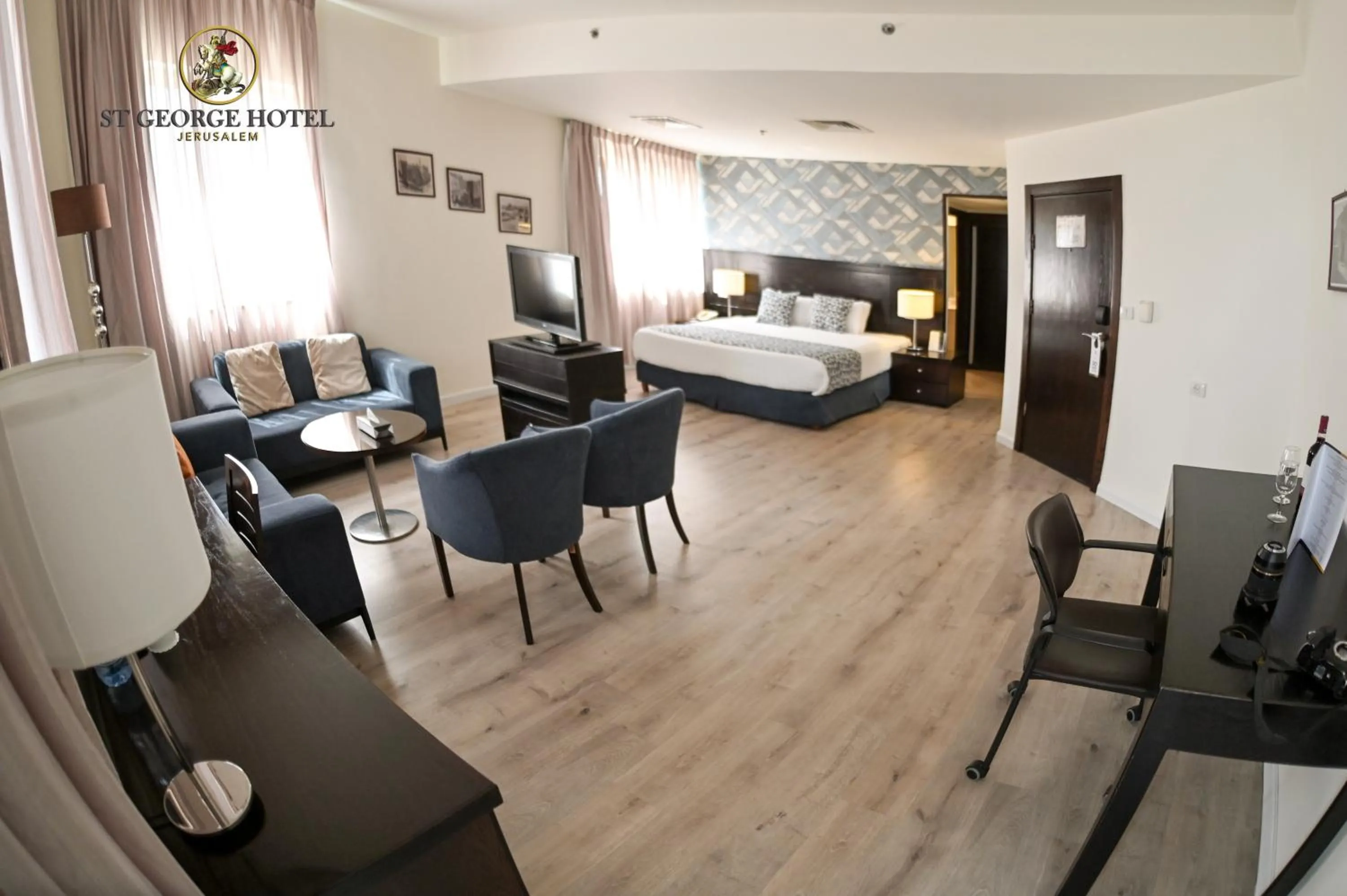 Bed in St. George Hotel