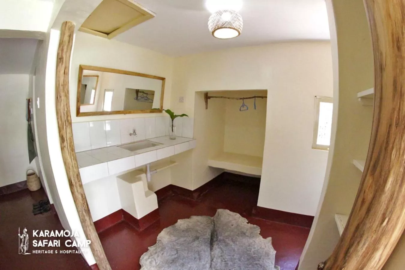 Kitchen or kitchenette in Kara-Tunga Safari Camp