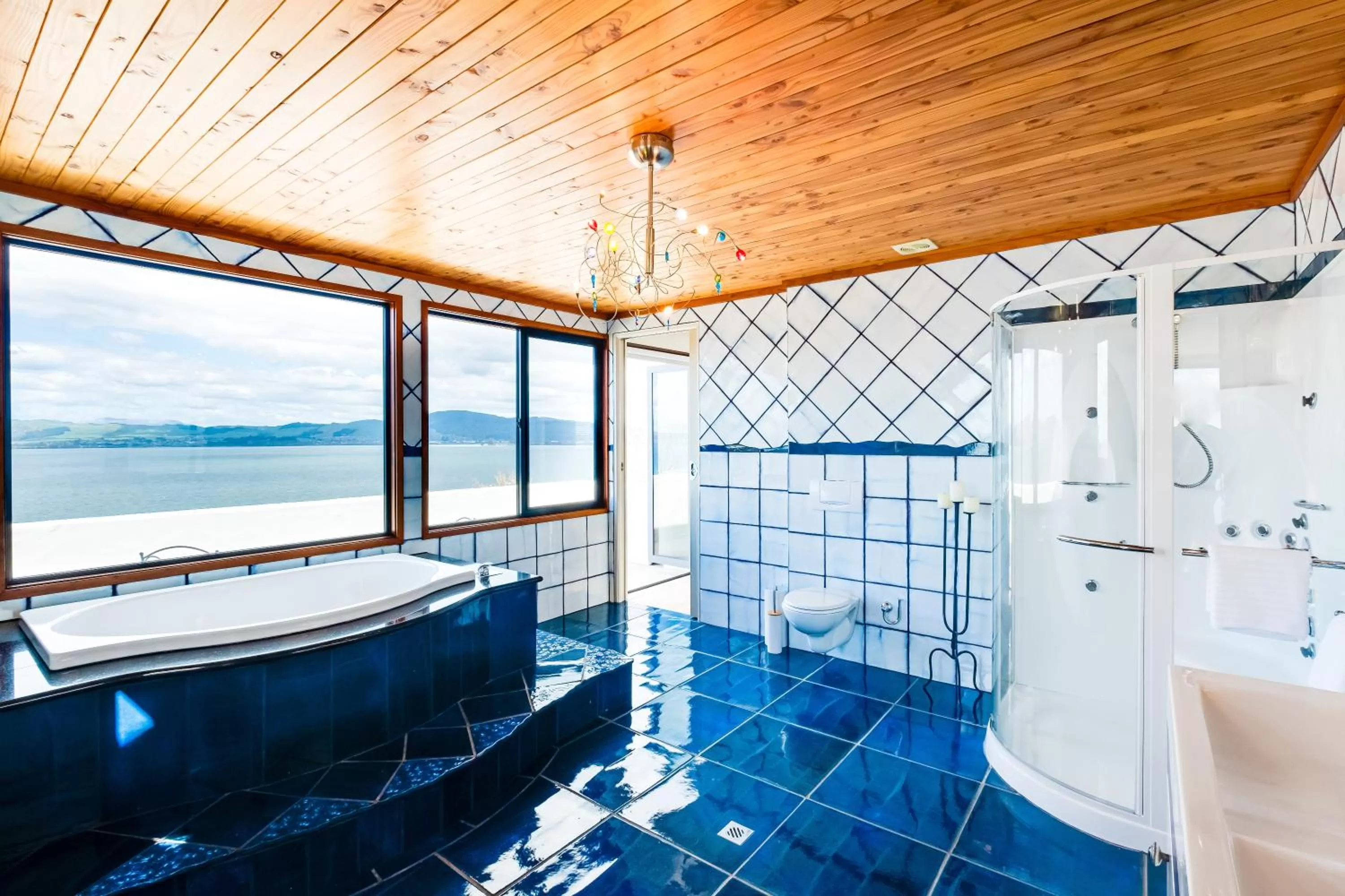 Bathroom in On The Point - Lake Rotorua