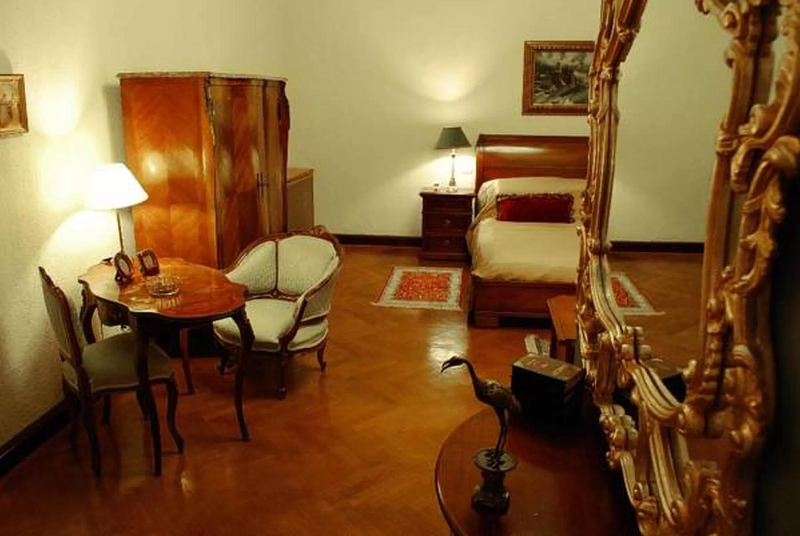 Grand Boutique Hotel