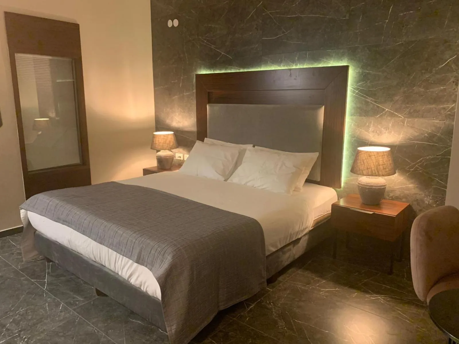 Bedroom, Bed in Tabar Hotel