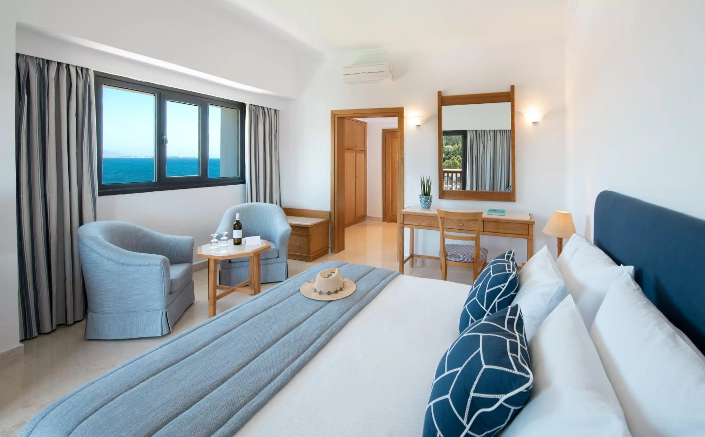 Bedroom, Bed in Mitsis Ramira