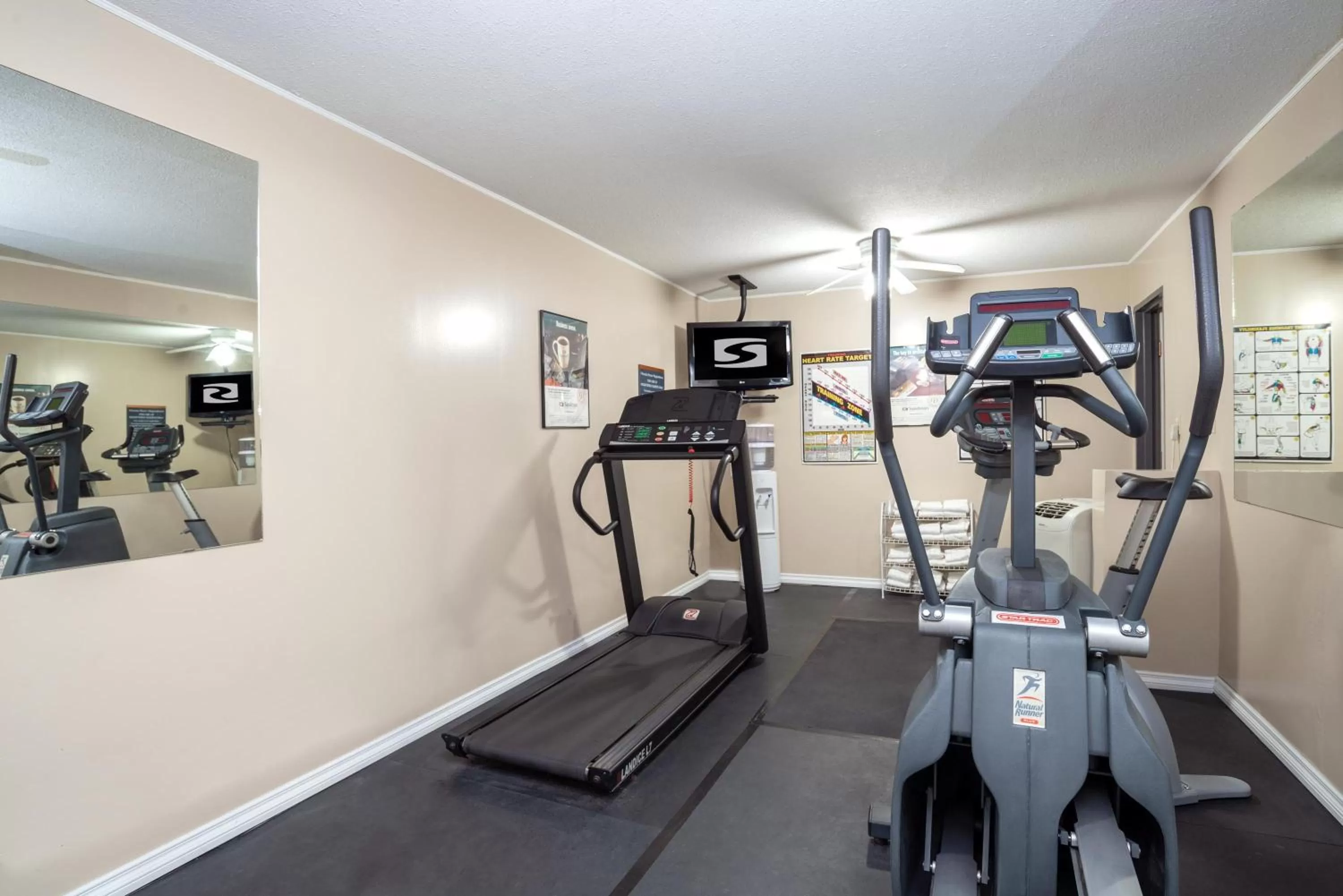 Fitness centre/facilities in Sandman Hotel Castlegar