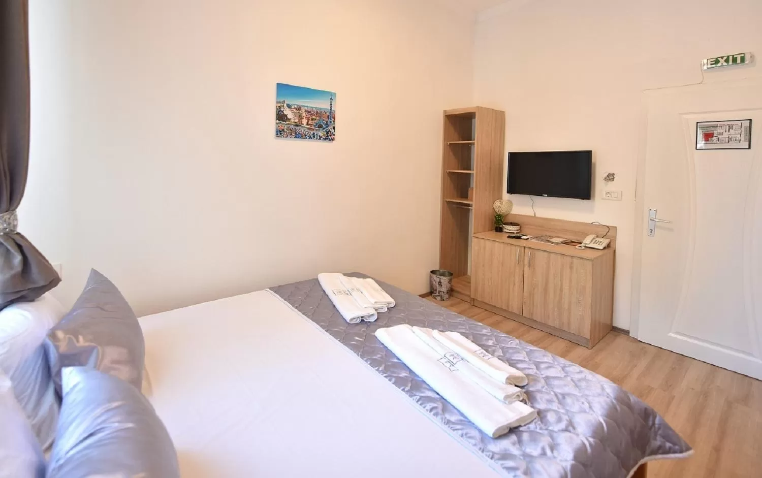 Bed in Villa Nina Hotel & Lounge bar