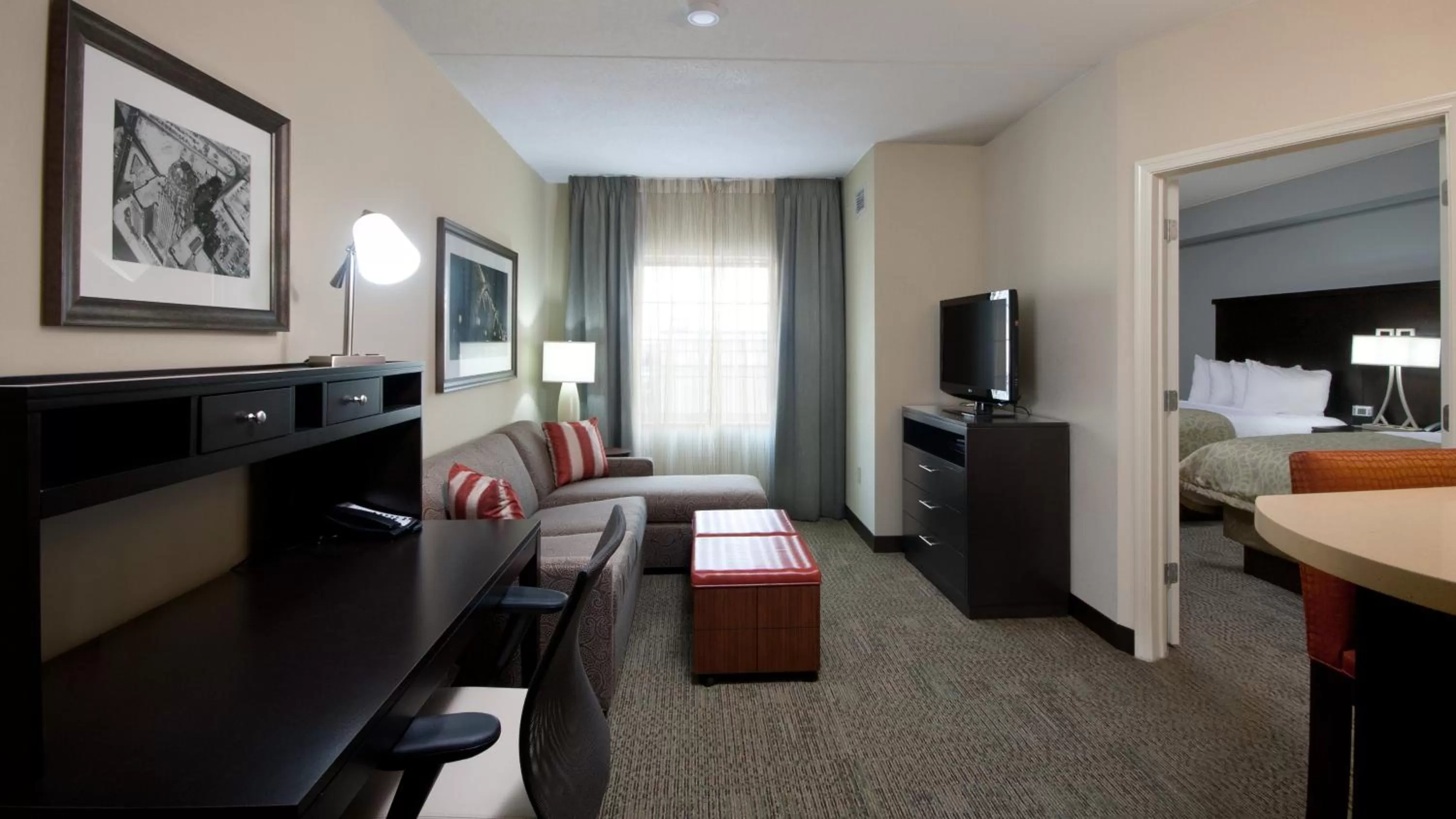 Photo of the whole room, Bed in Staybridge Suites Buffalo-Amherst by IHG