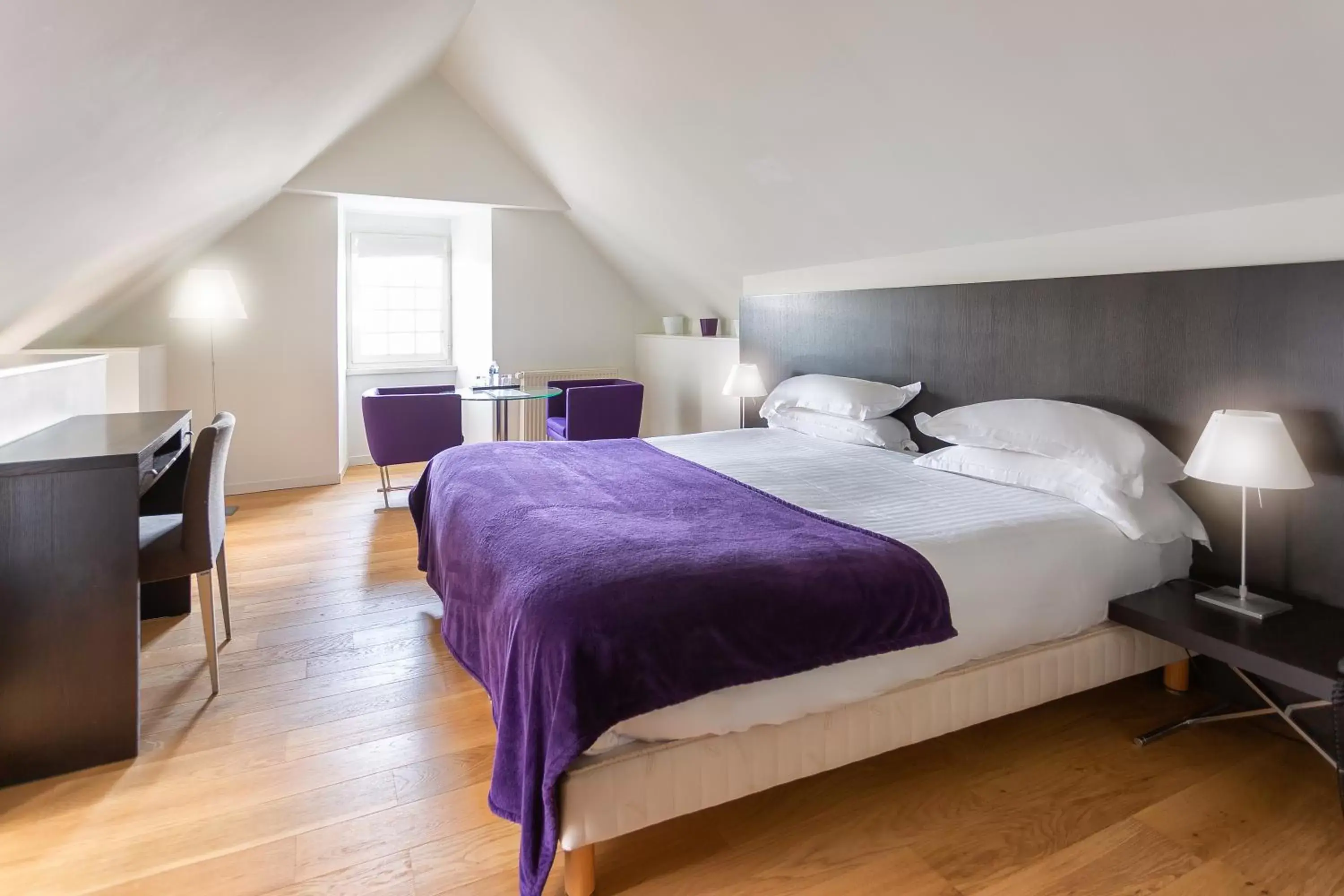 Superior Double Room with Partial Sea View in Hotel Le Temps De Vivre Superior Double Room with Partial Sea View in Hotel Le Temps De Vivre