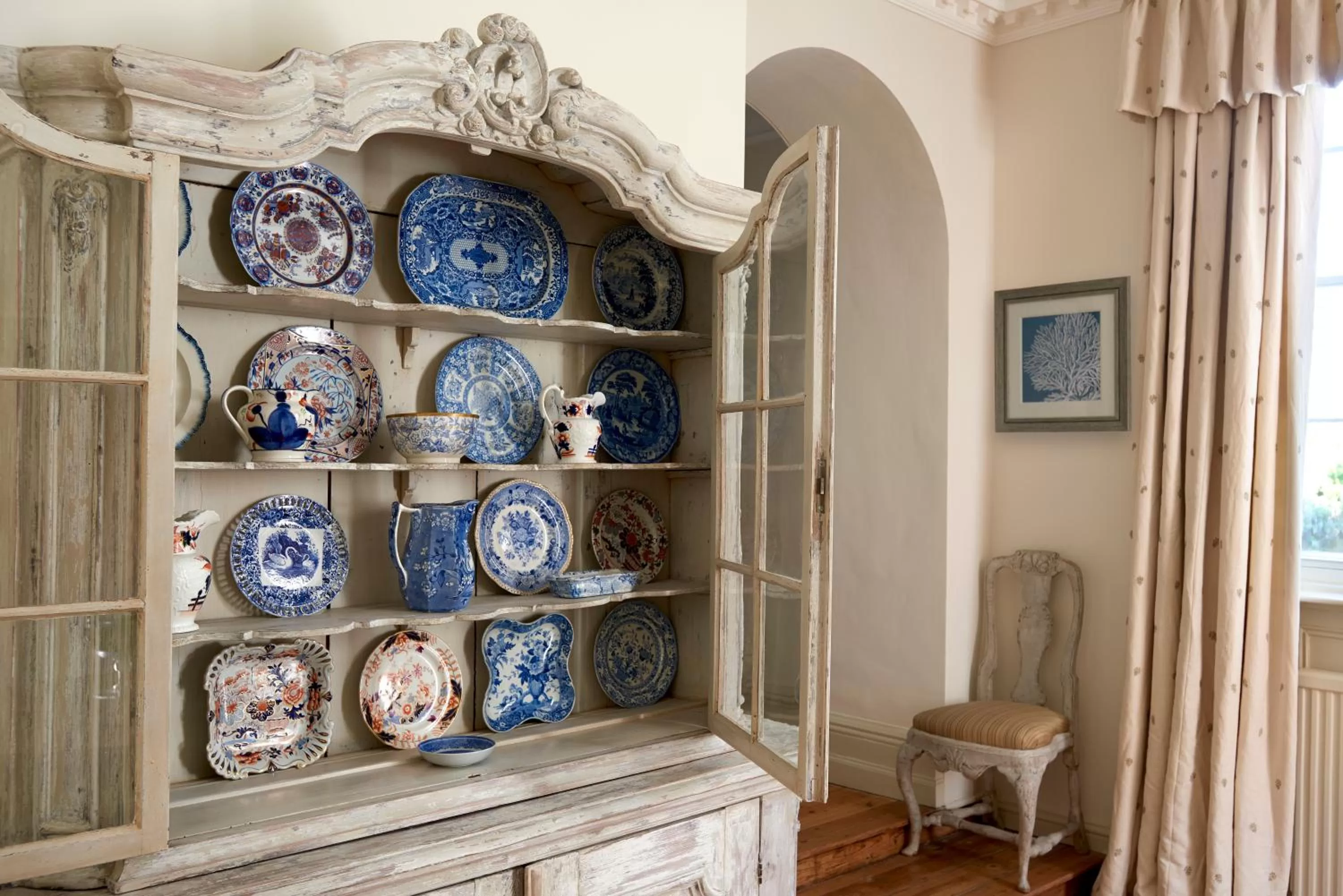 Decorative detail in The Angel Inn, Petworth