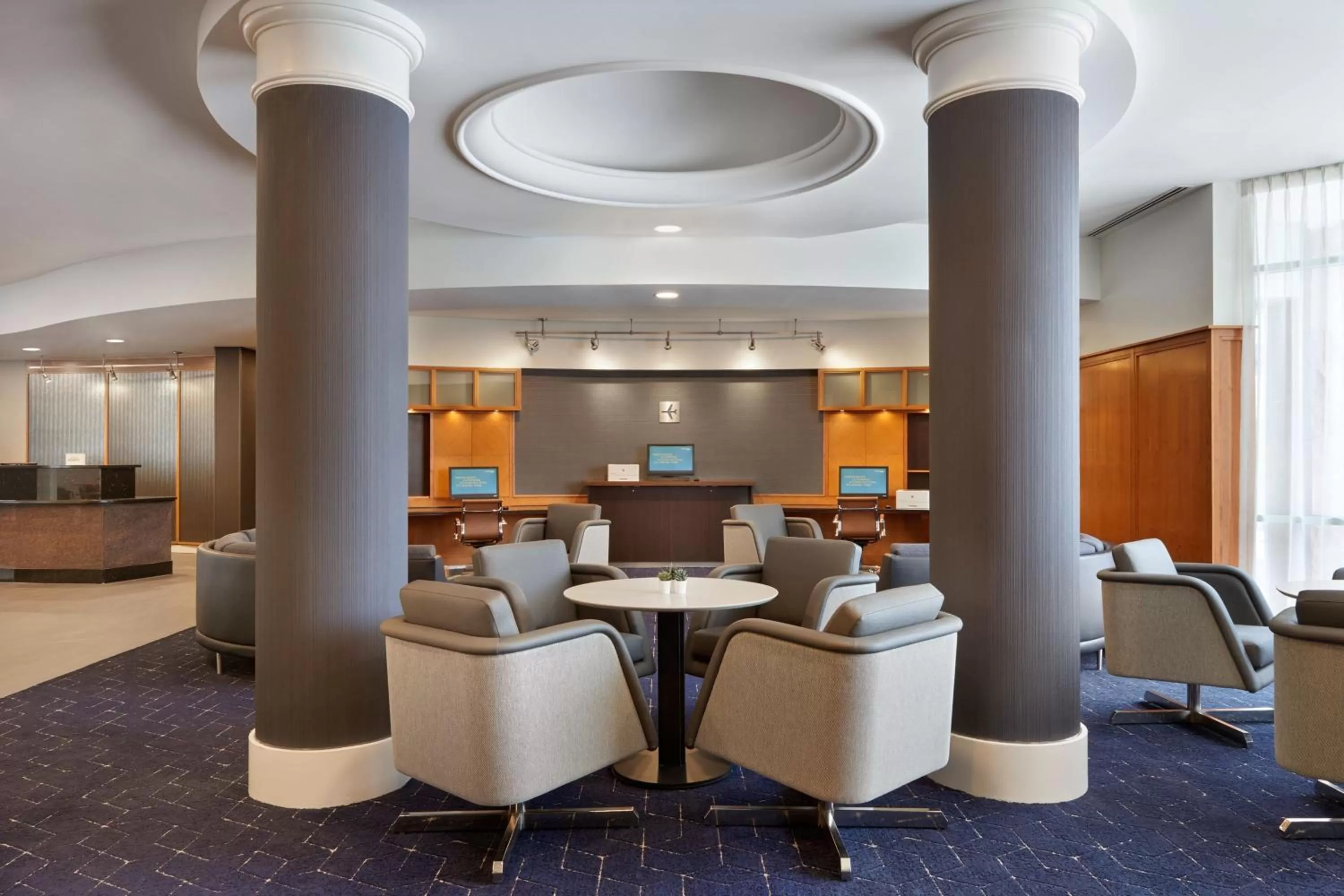 Lobby or reception in Courtyard by Marriott Toronto Markham