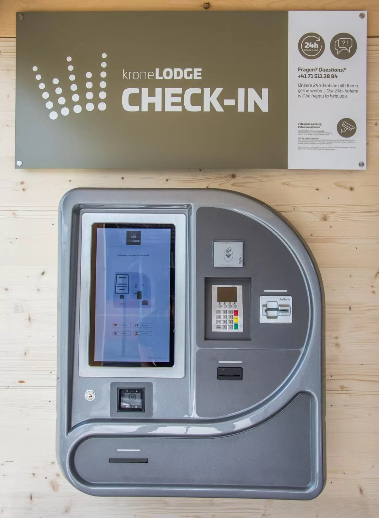 Lobby or reception in kroneLODGE - Self-Check-In Hotel