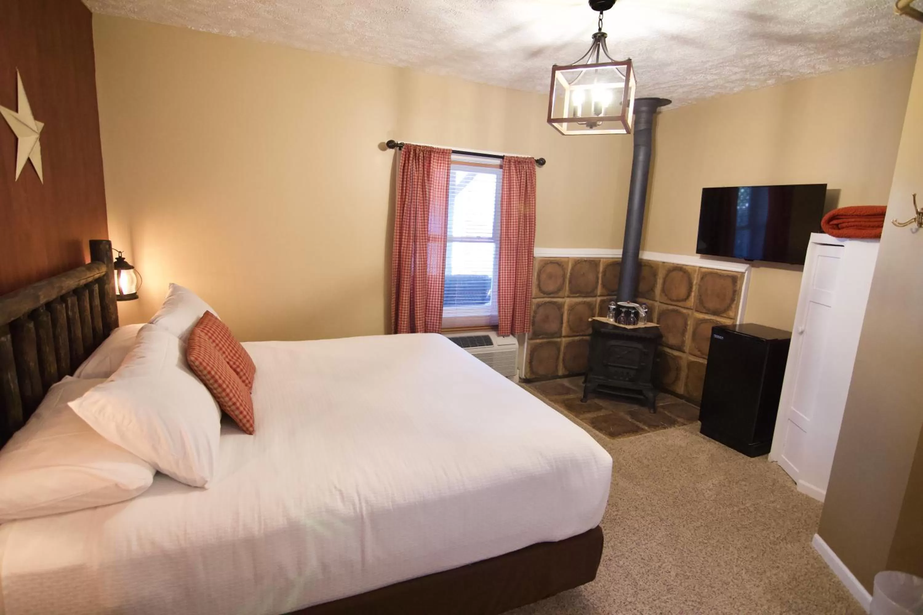 Bed in Hotel Frankfort & Restaurant