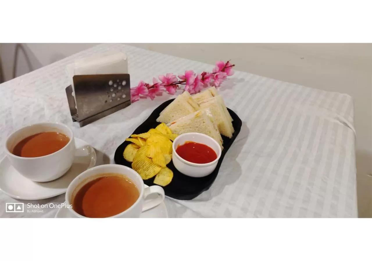 Breakfast in Hotel Planet Four