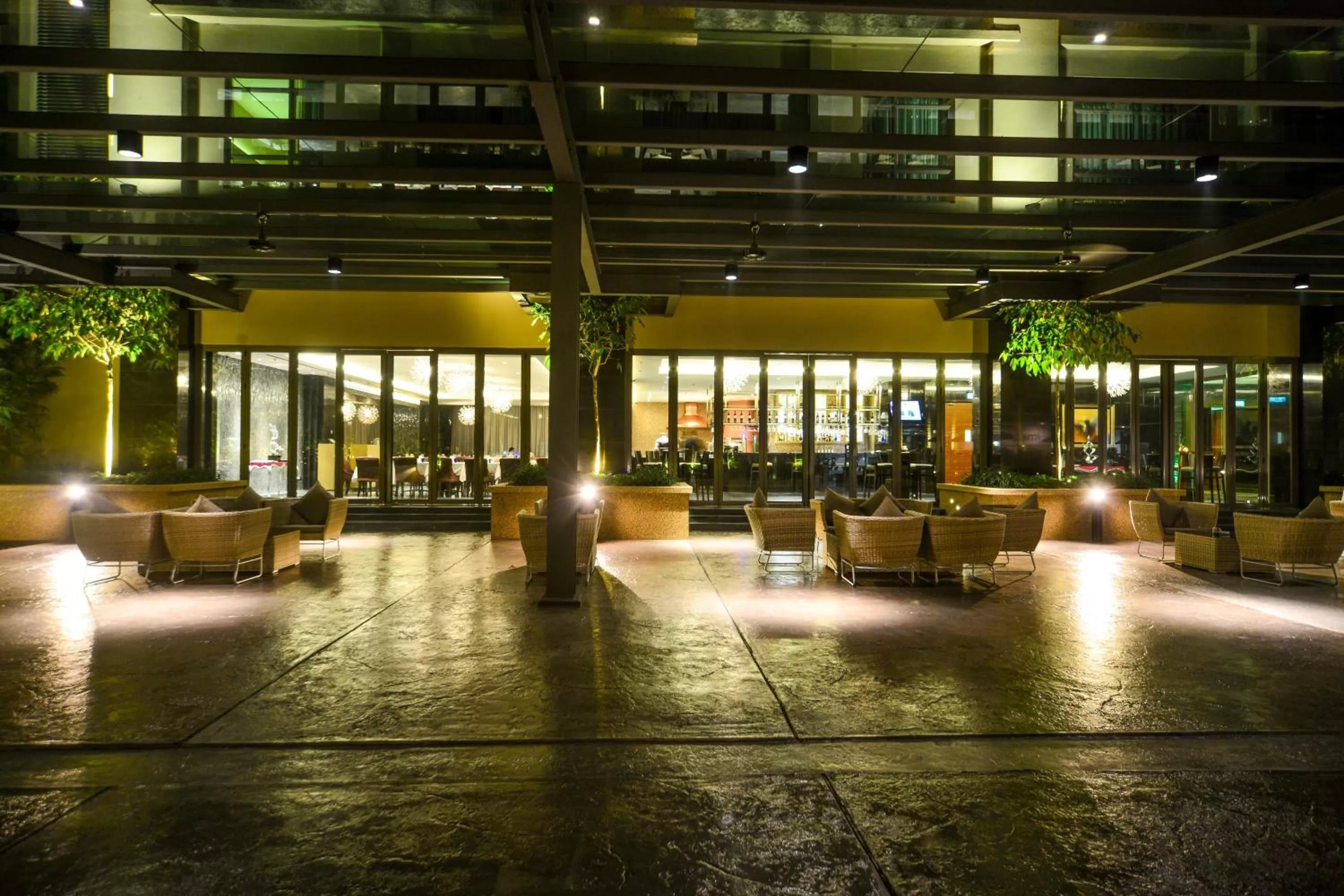 Restaurant/places to eat in The Light Hotel Penang