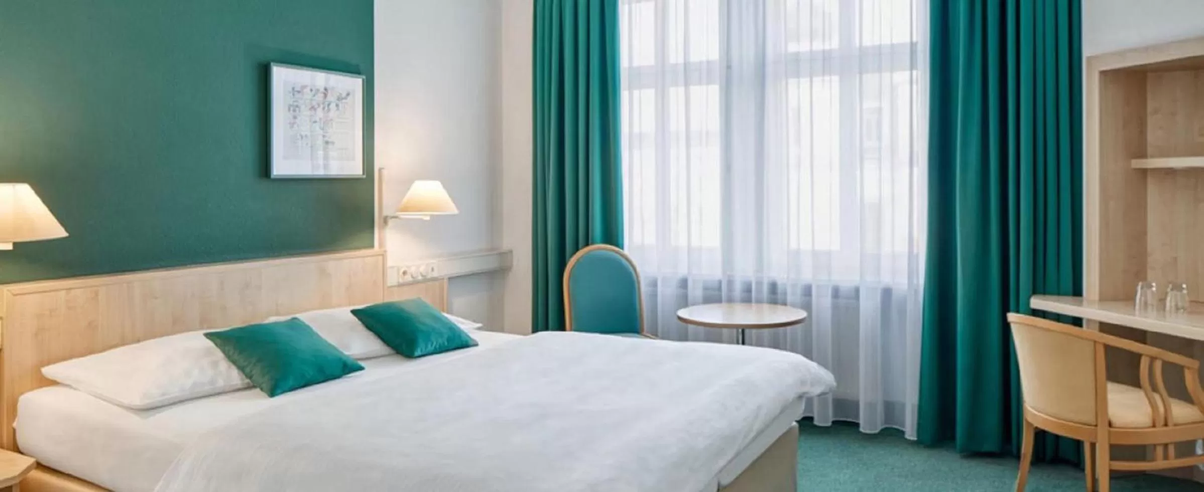 Living room, Bed in Hotel Kaiserin Augusta