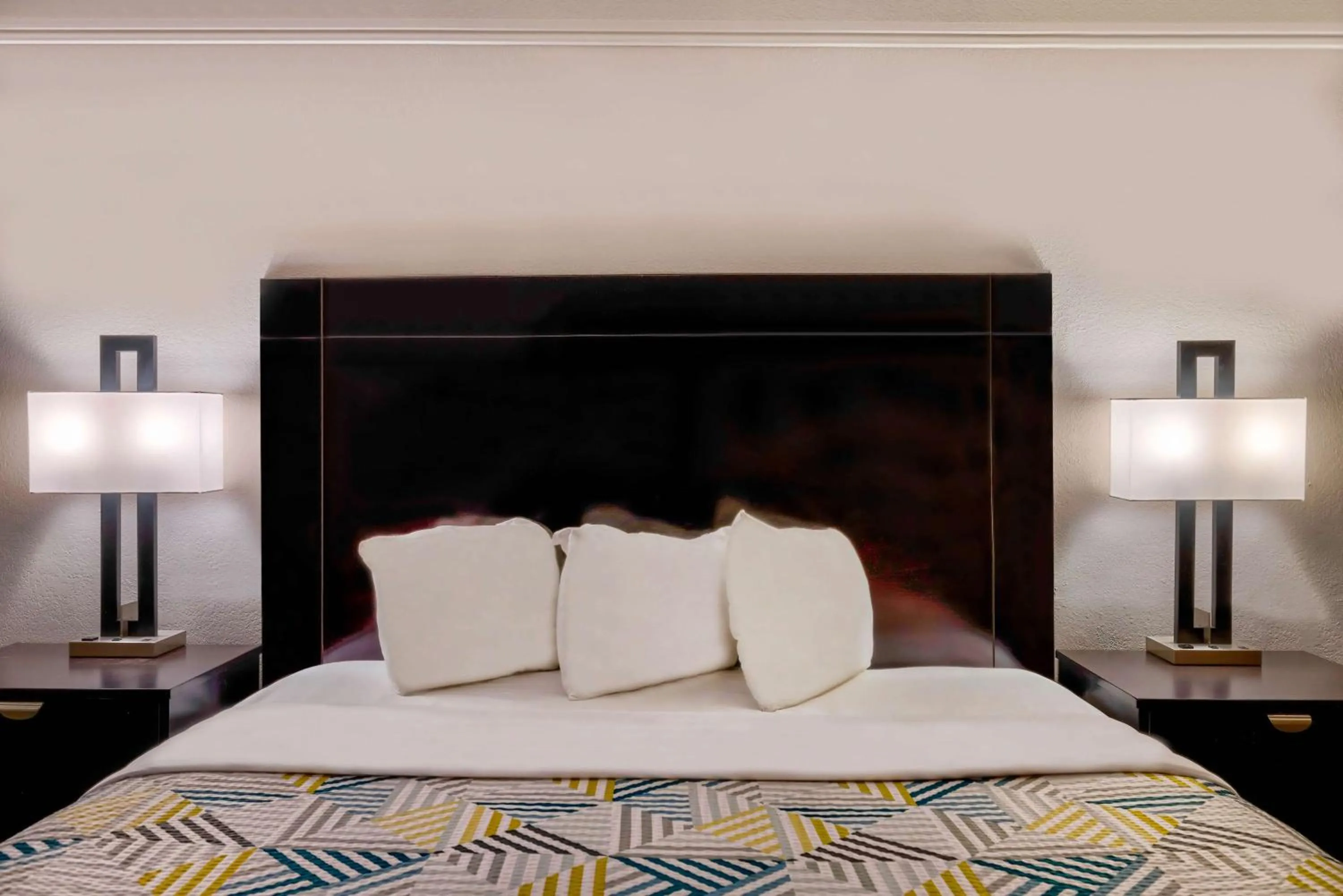 Bedroom in Motel 6 - Bartlesville, OK