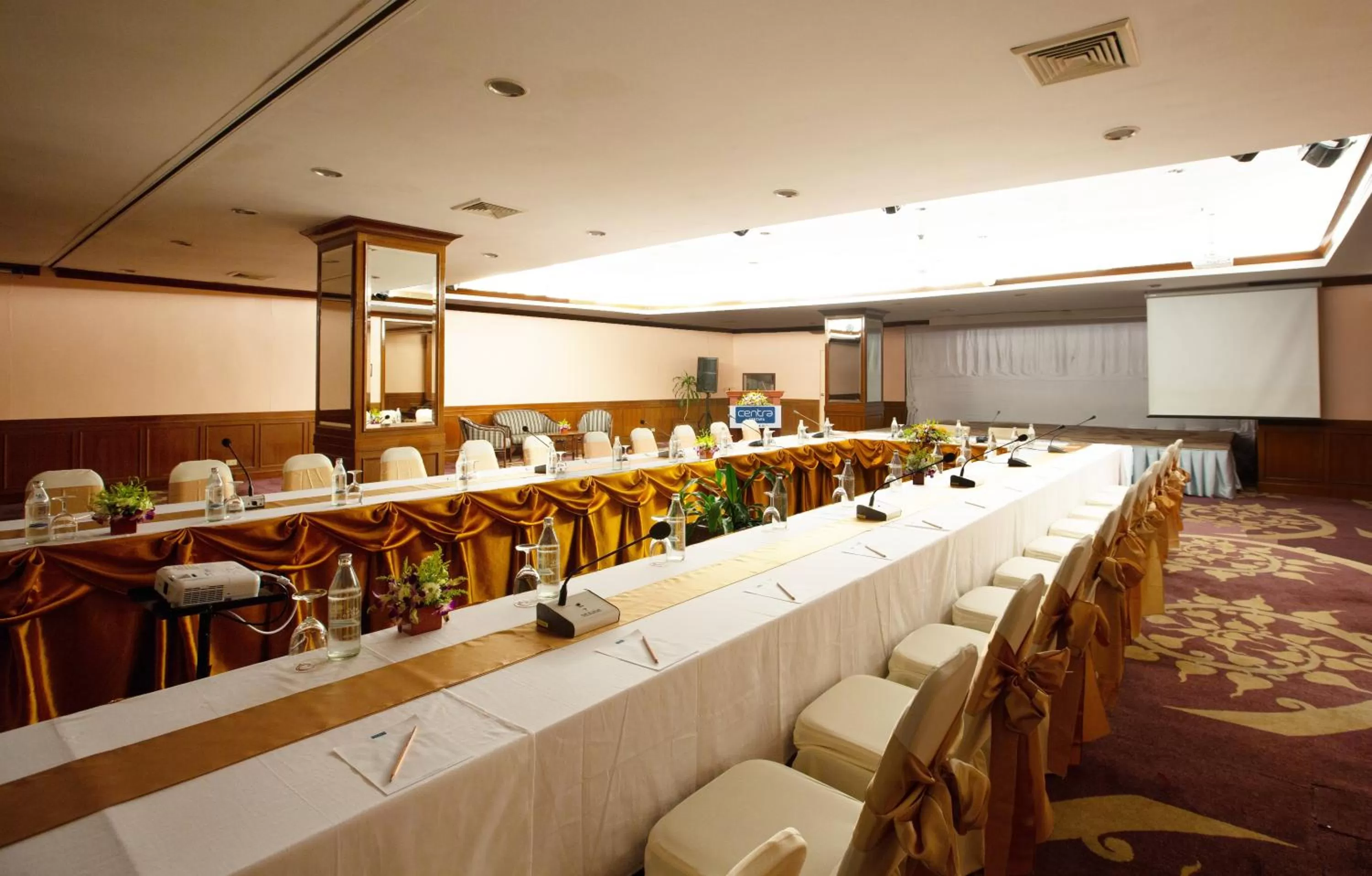 Meeting/conference room in Centara Life Hotel Mae Sot
