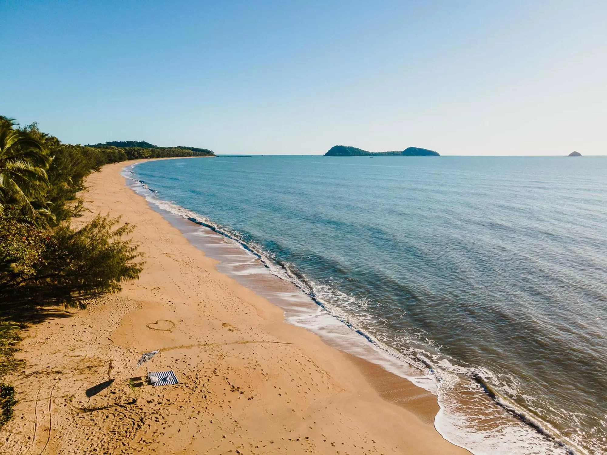 Natural landscape in Villa Beach Palm Cove