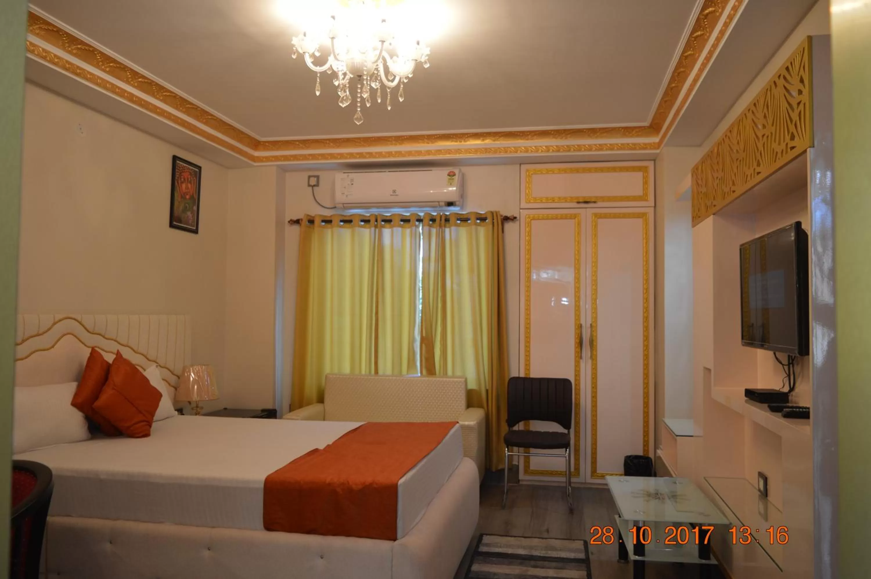 Bed in Hotel Biswanath