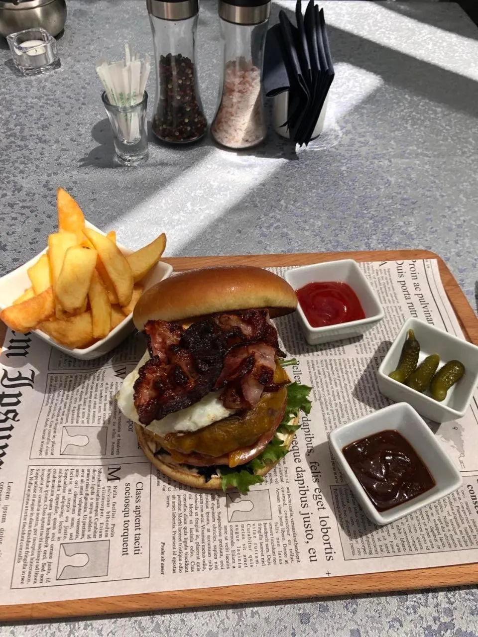 Food in All Seasons Residence Design Hotel - Free parking