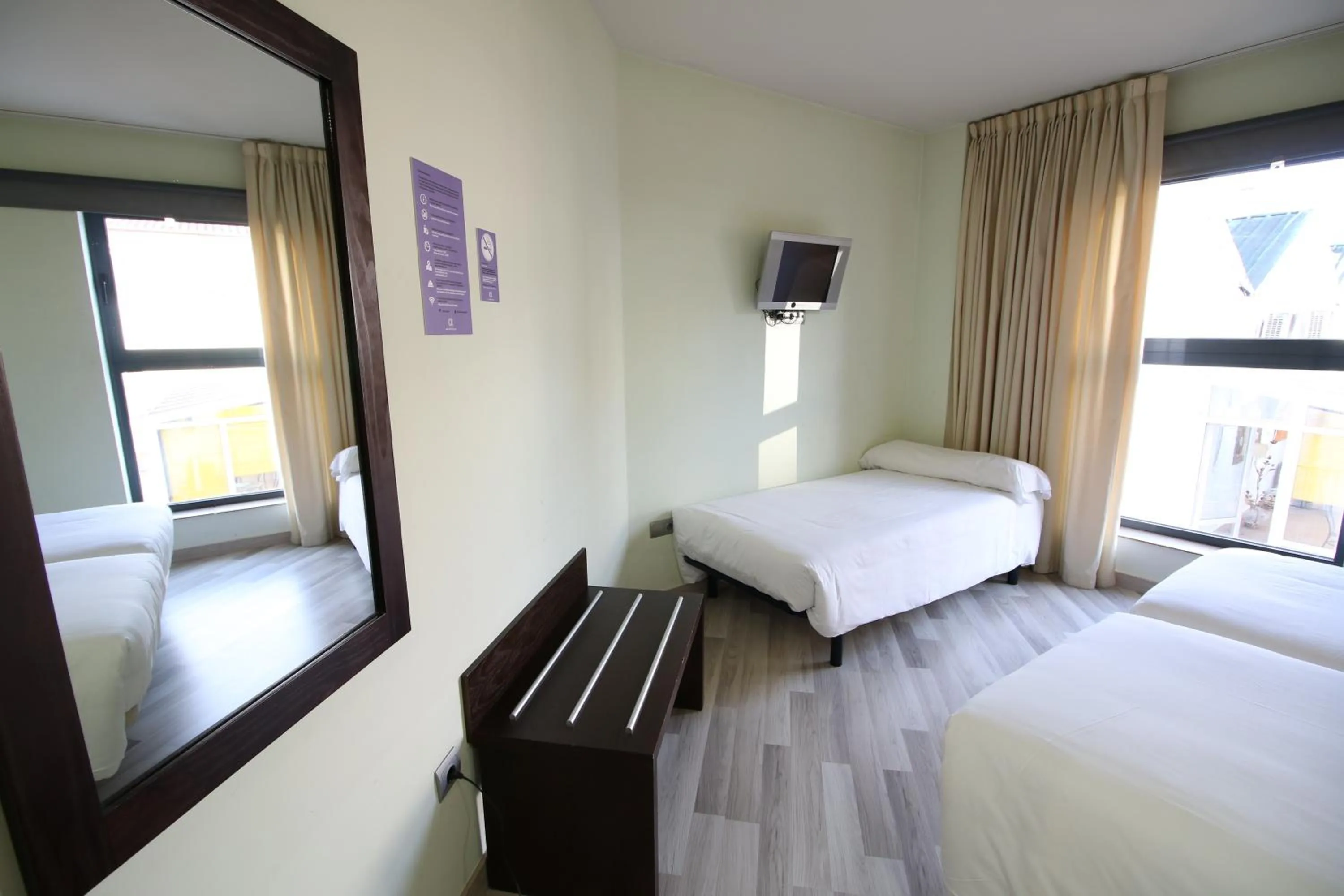 Bed in Hotel Alda Cardeña