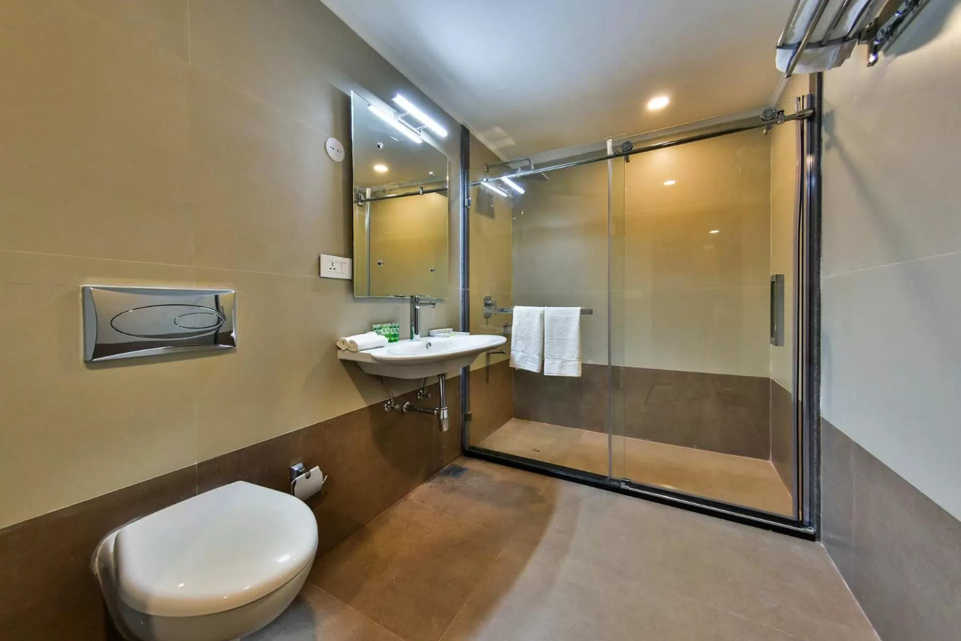 Bathroom in Royal Hillton Pahalgam
