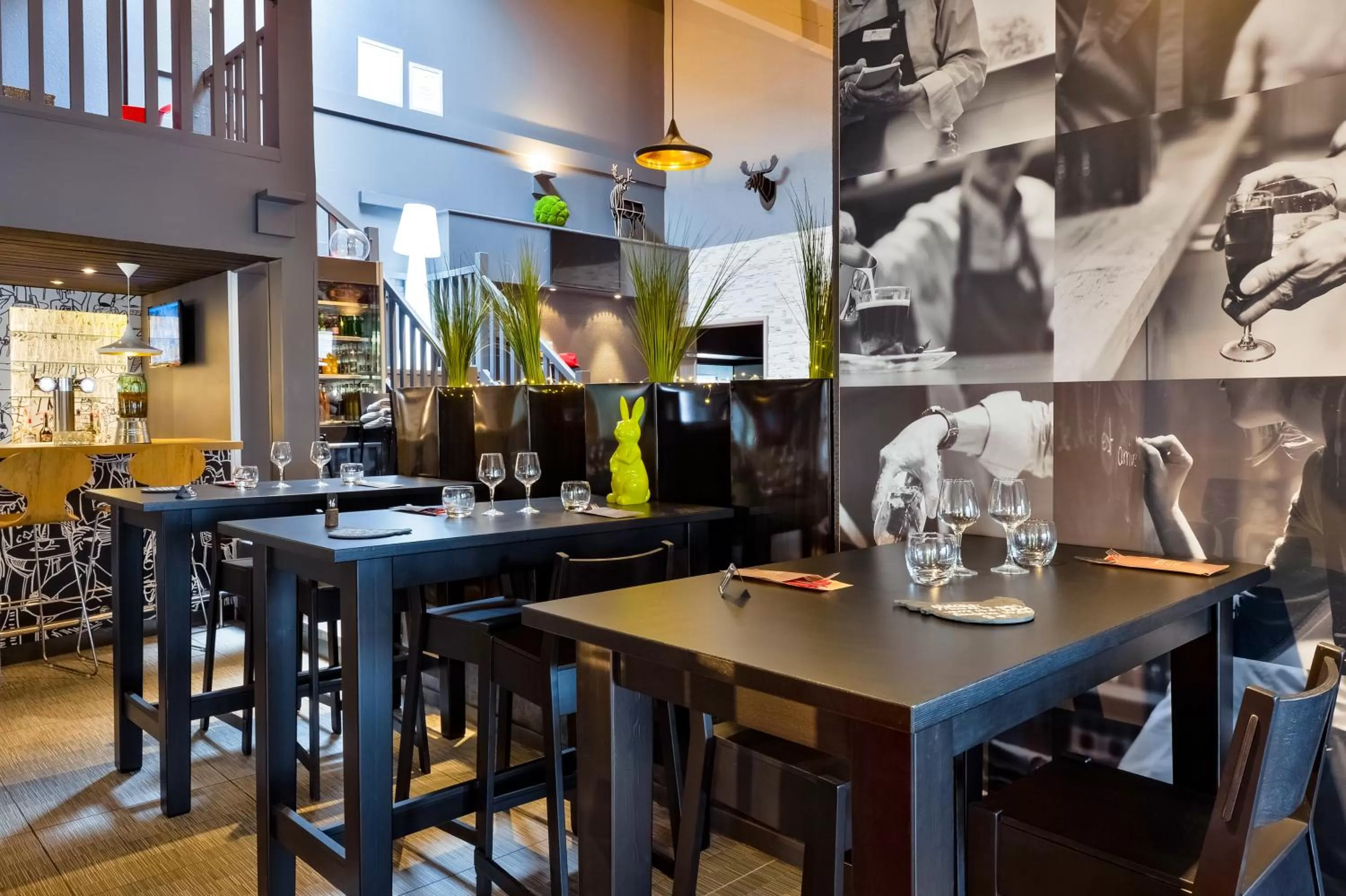 Restaurant/places to eat in ibis Macon Sud Crêches