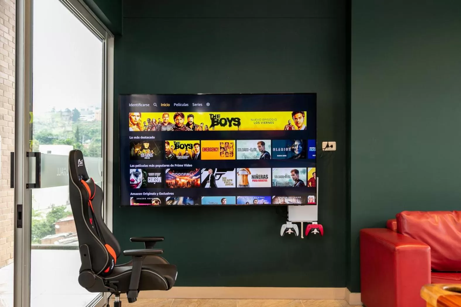 Game Room, TV/Entertainment Center in Soul Lifestyle Hotel