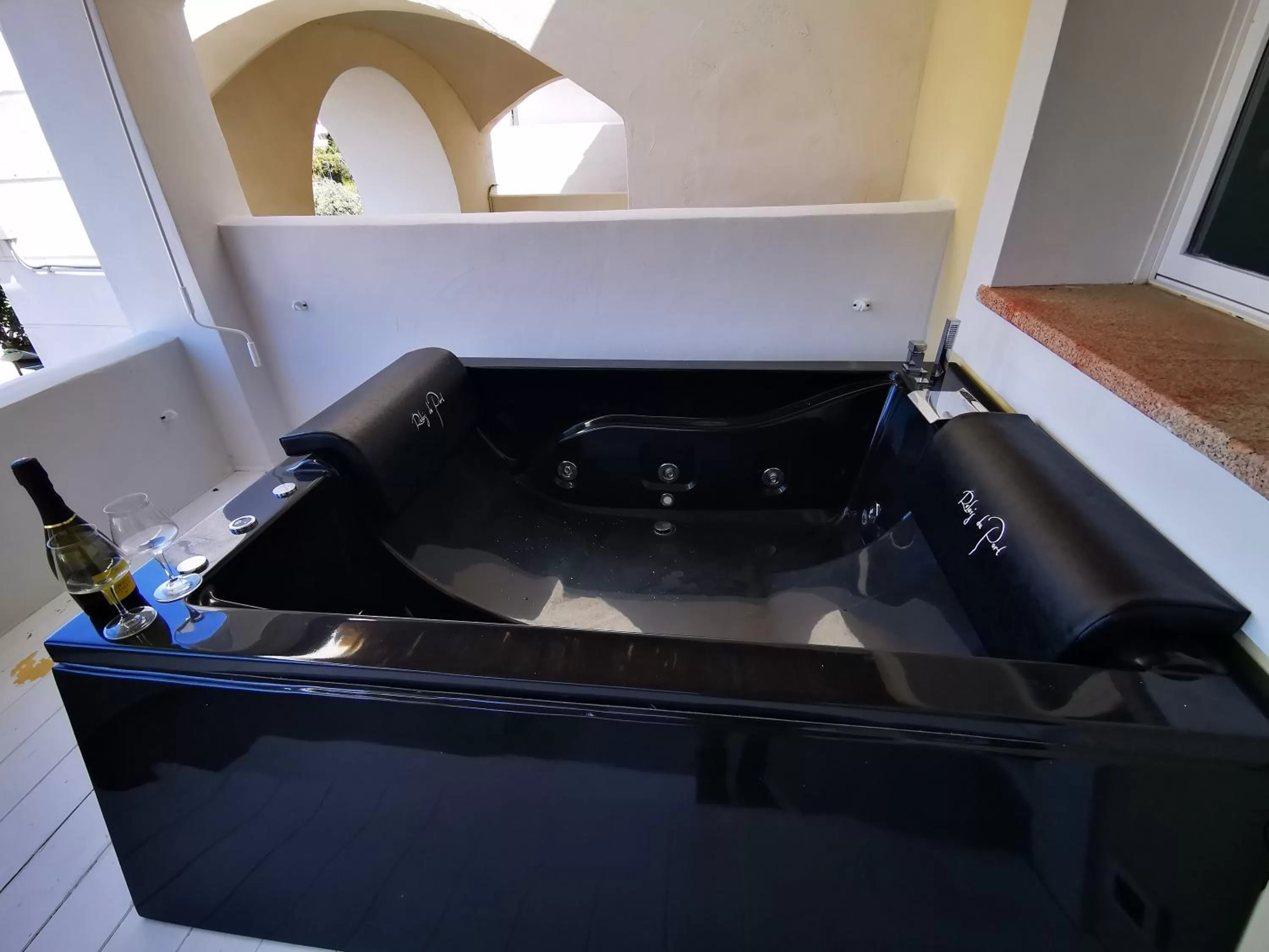 Hot Tub in Relais Du Port