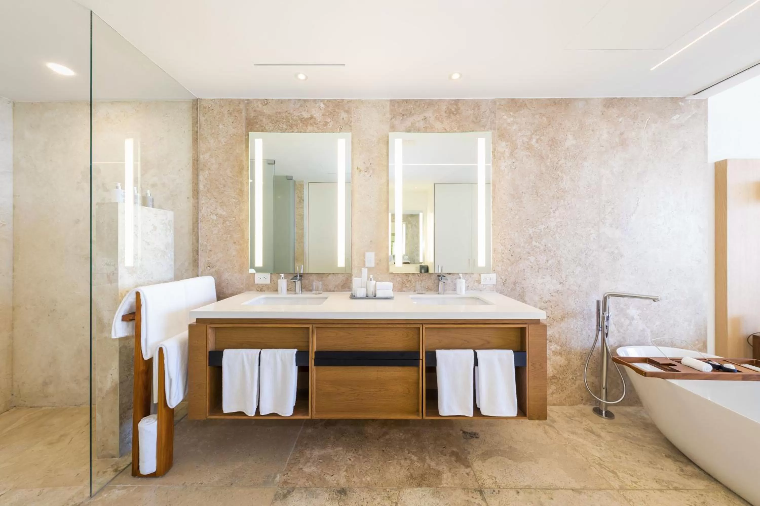 Bathroom in Viceroy Los Cabos
