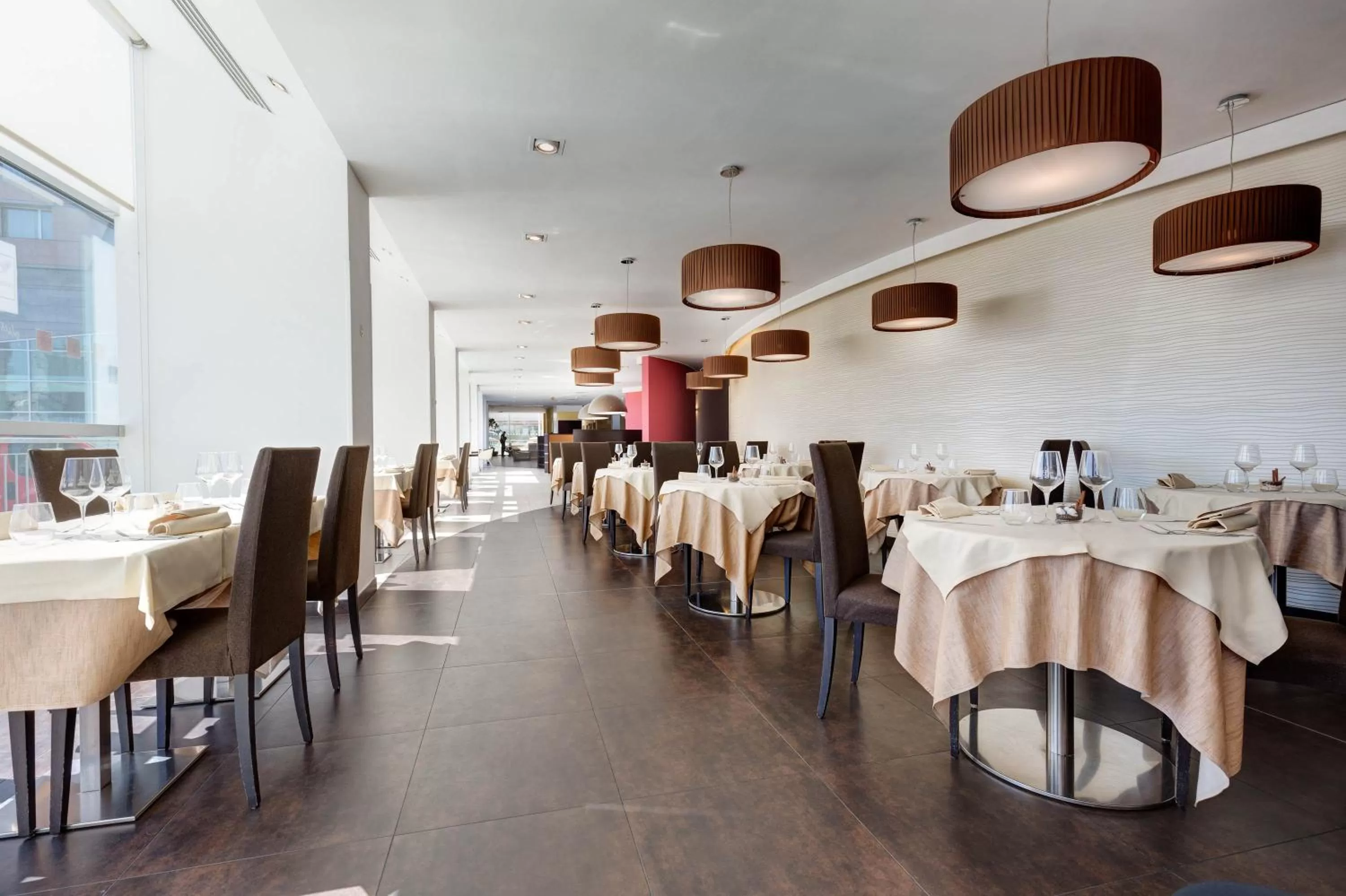 Restaurant/places to eat in iH Hotels Roma Z3