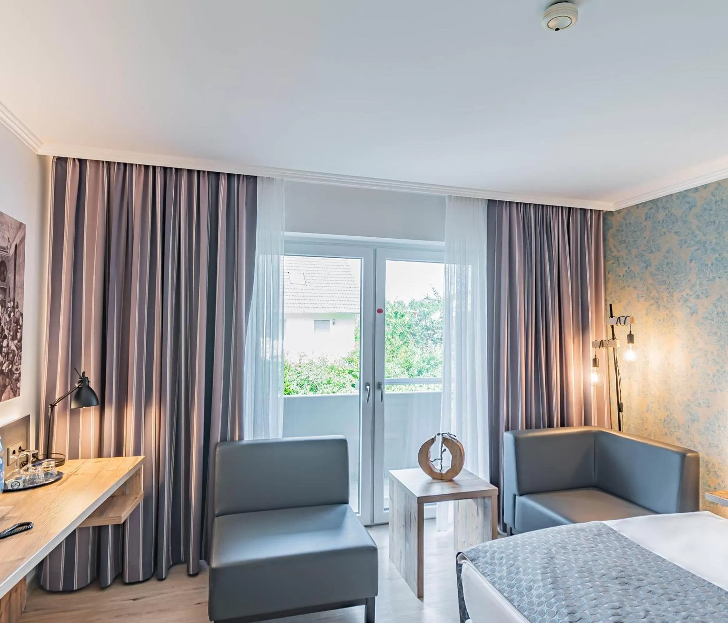 Photo of the whole room, Bed in Parkhotel Sonnenberg