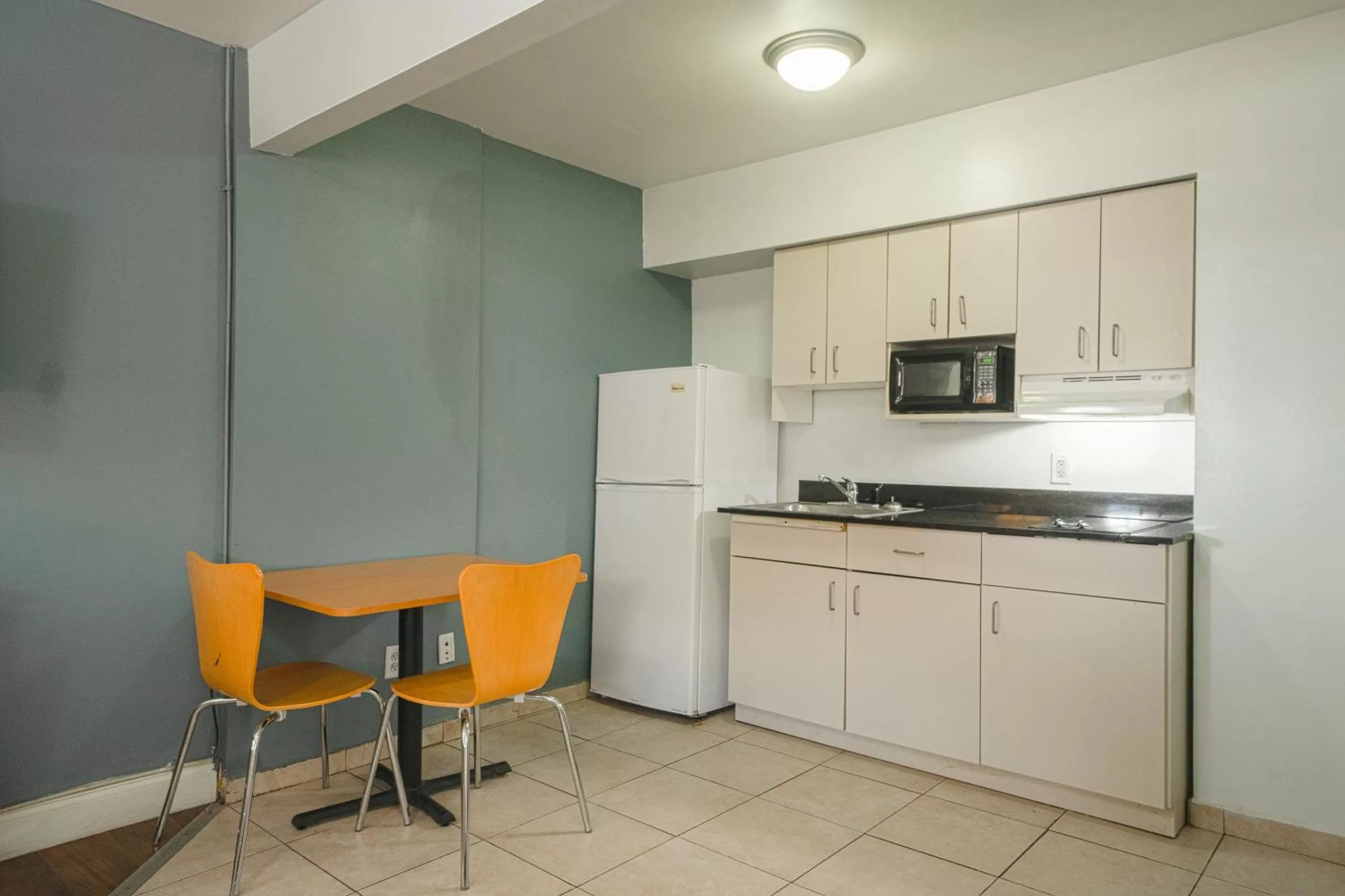 Superior Double Room with Two Double Beds in OYO Hotel Midland