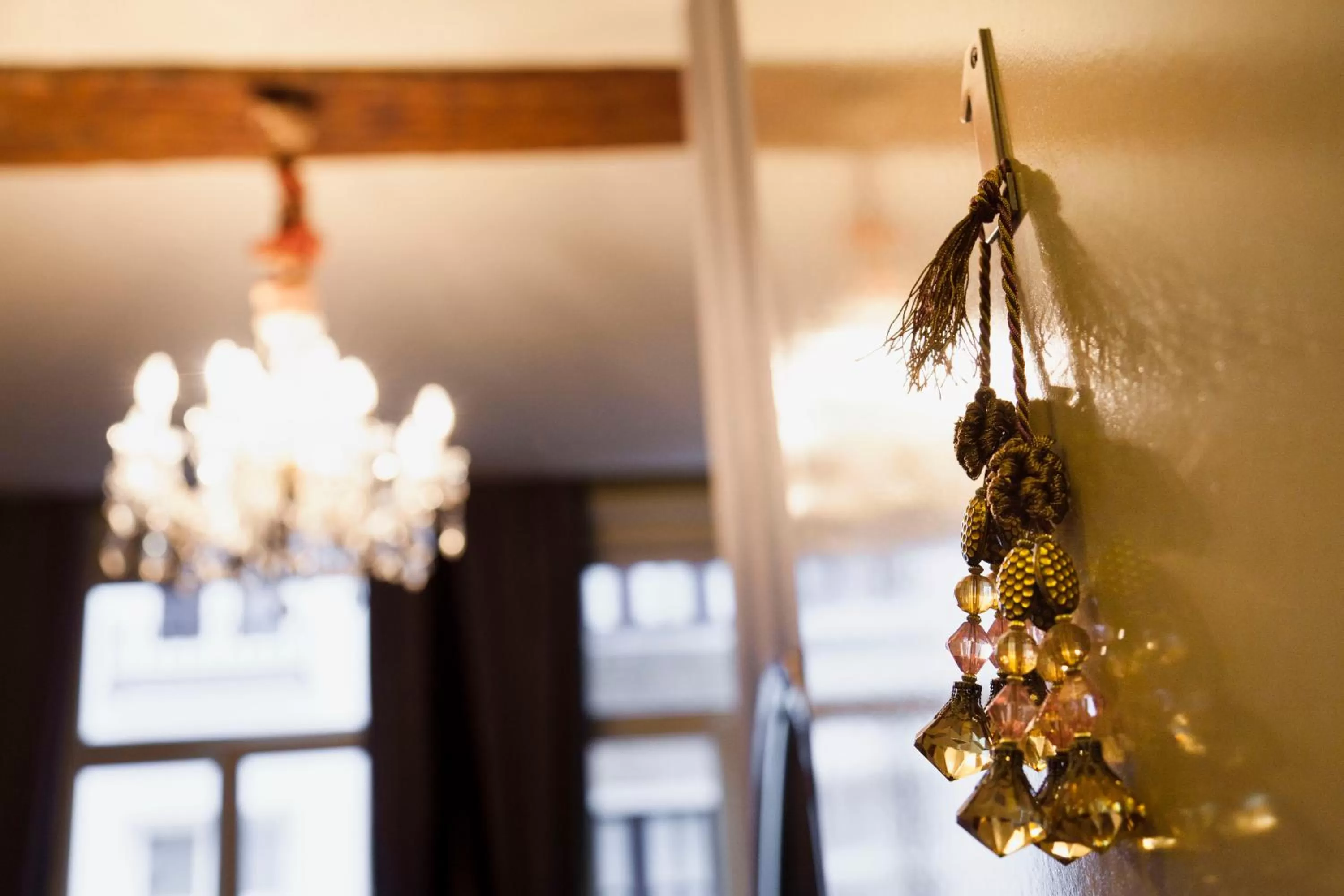 Other in Hotel Diamonds and Pearls