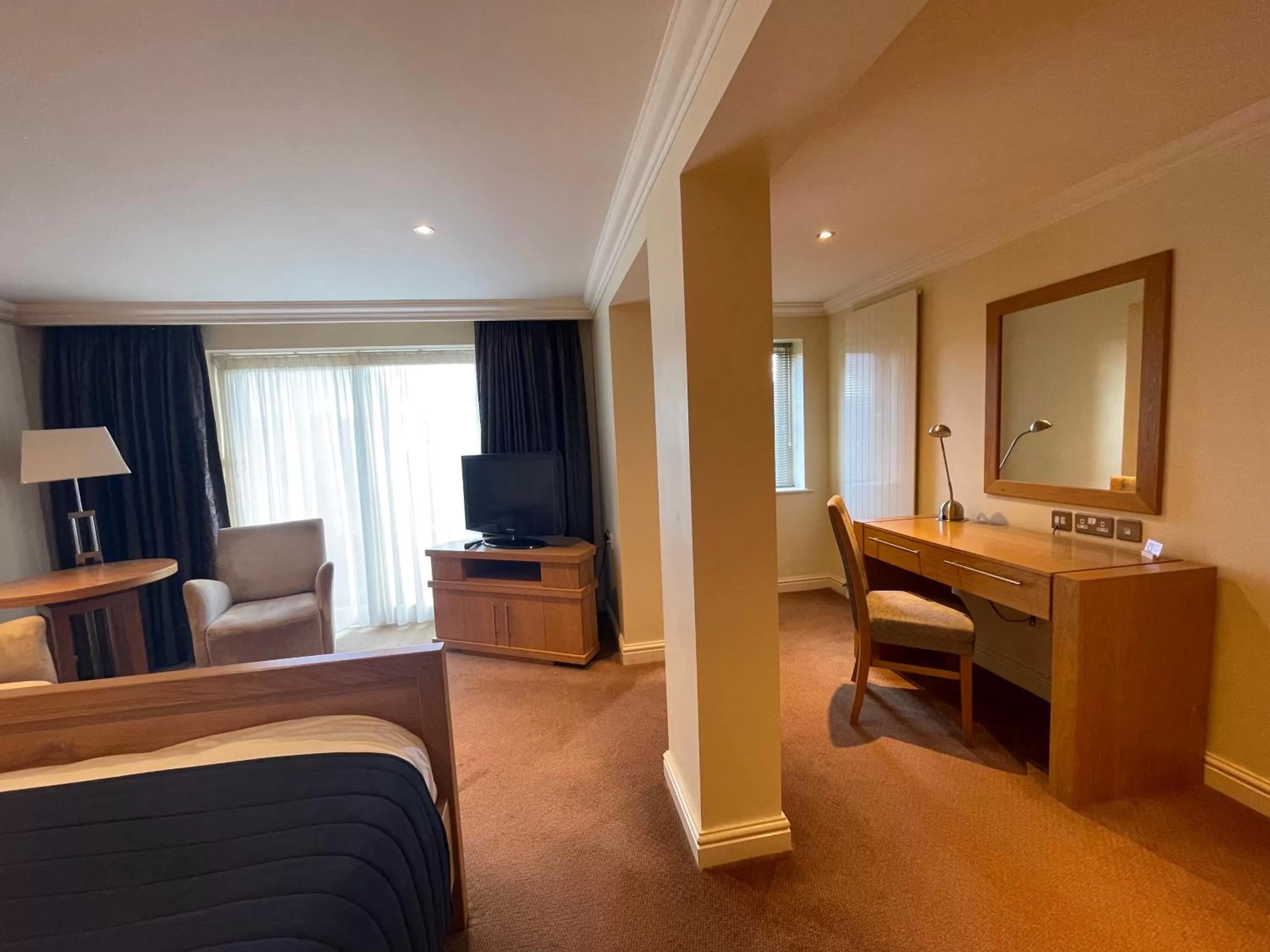 Bed in Park Farm Hotel