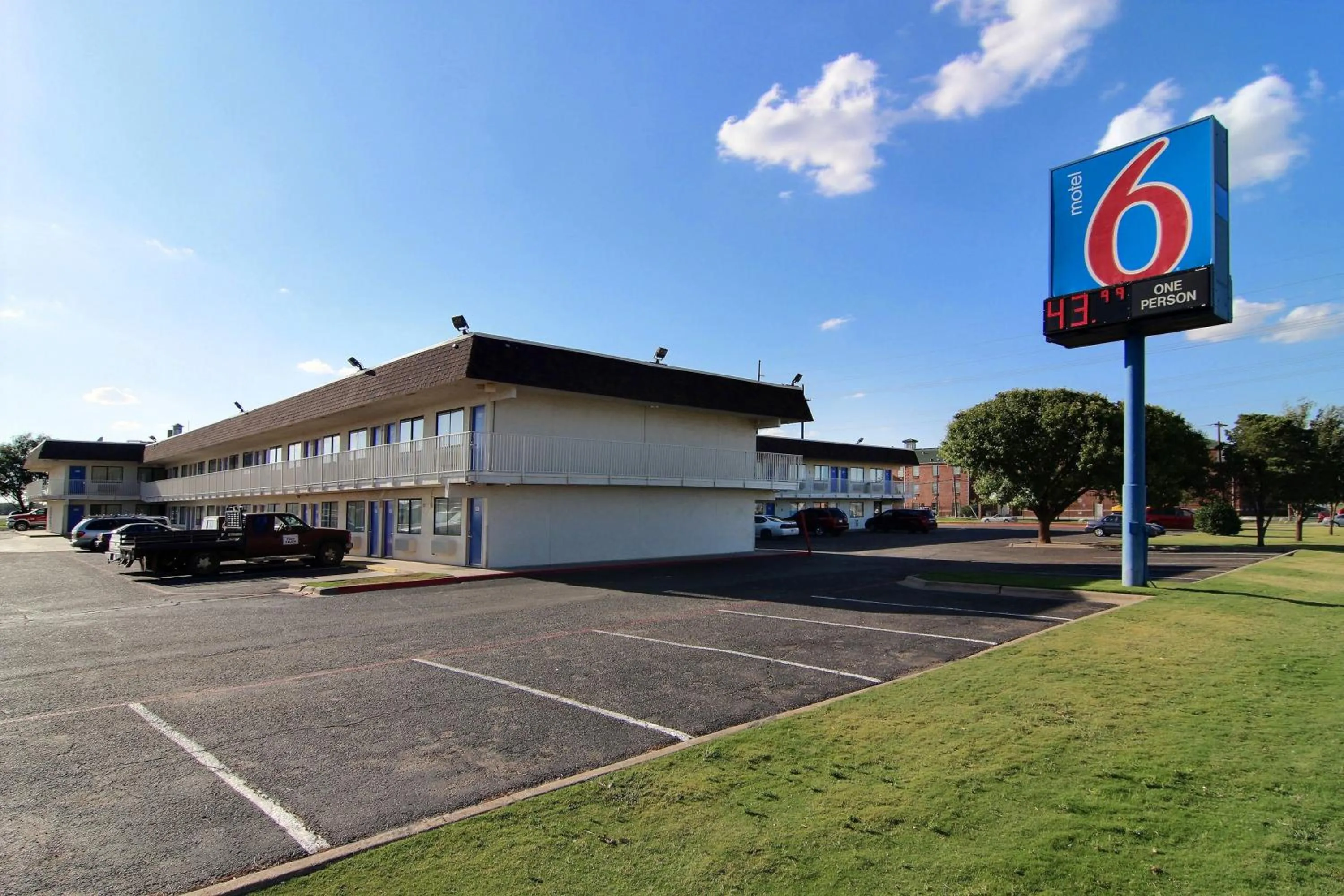 Property building in Motel 6-Lubbock, TX