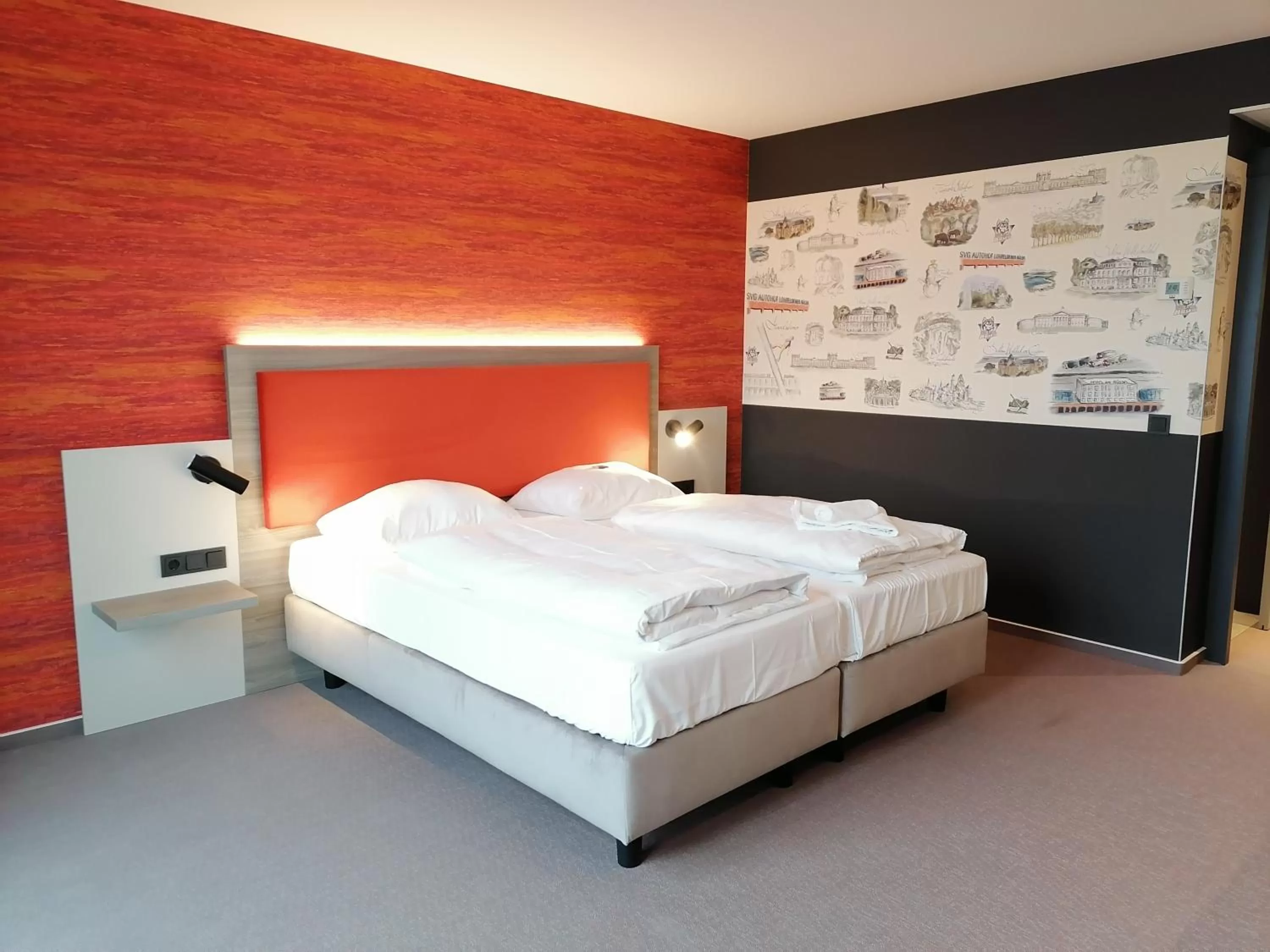 Photo of the whole room, Bed in Hotel am Rüssel