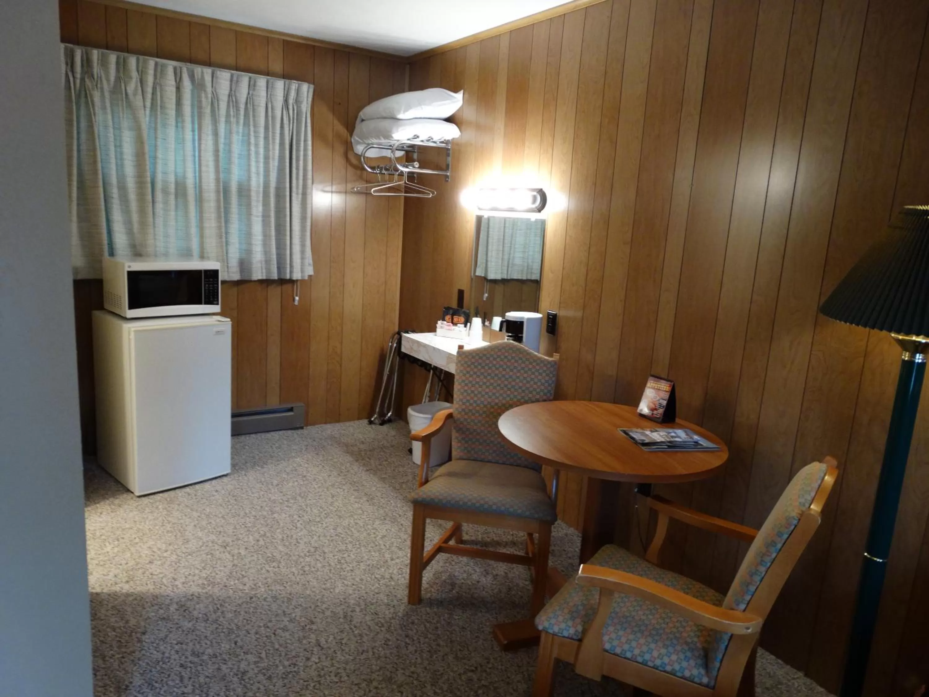 Coffee/tea facilities in Buckhorn Resort