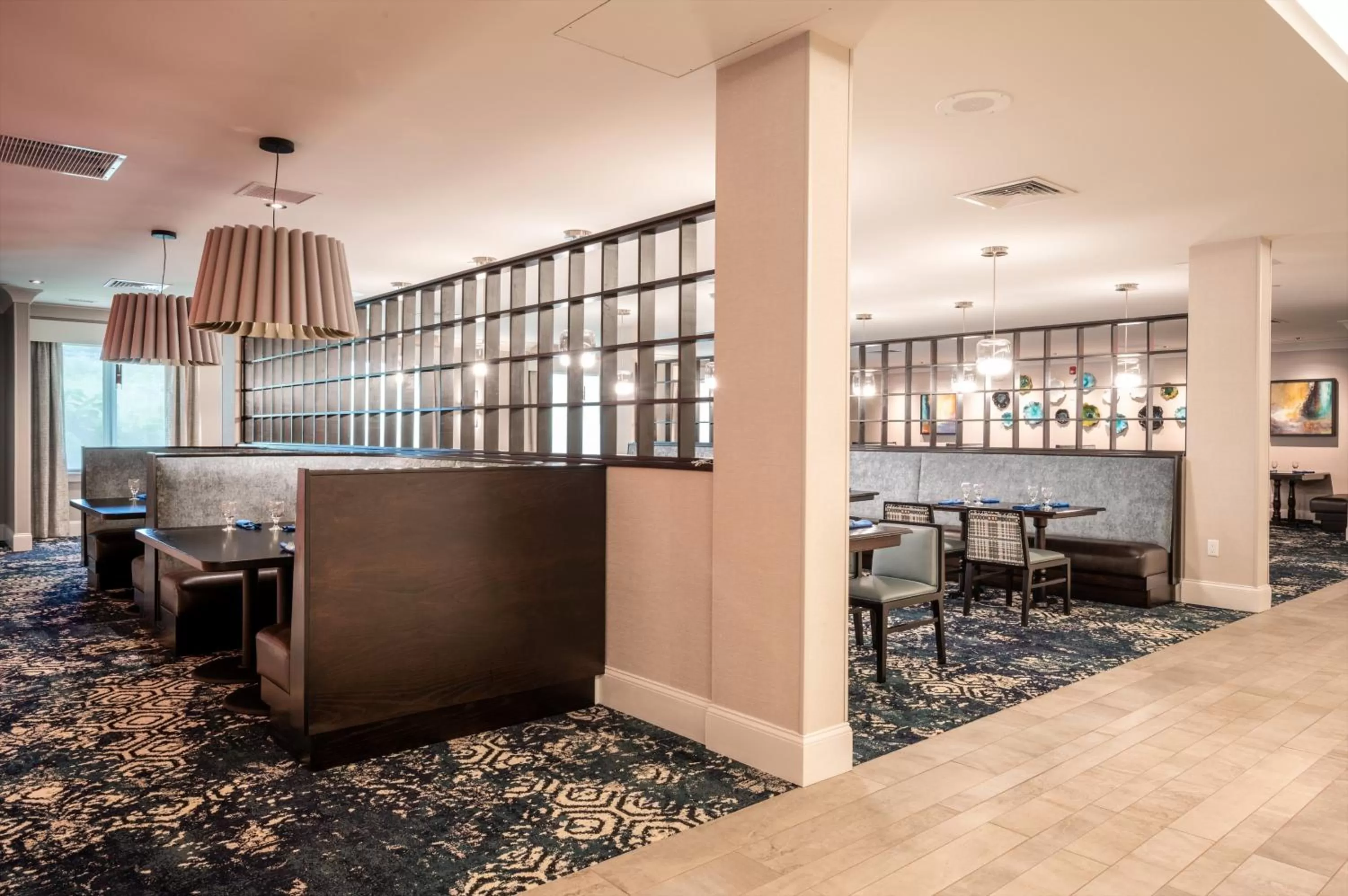 Restaurant/places to eat in Crowne Plaza Albany - The Desmond Hotel