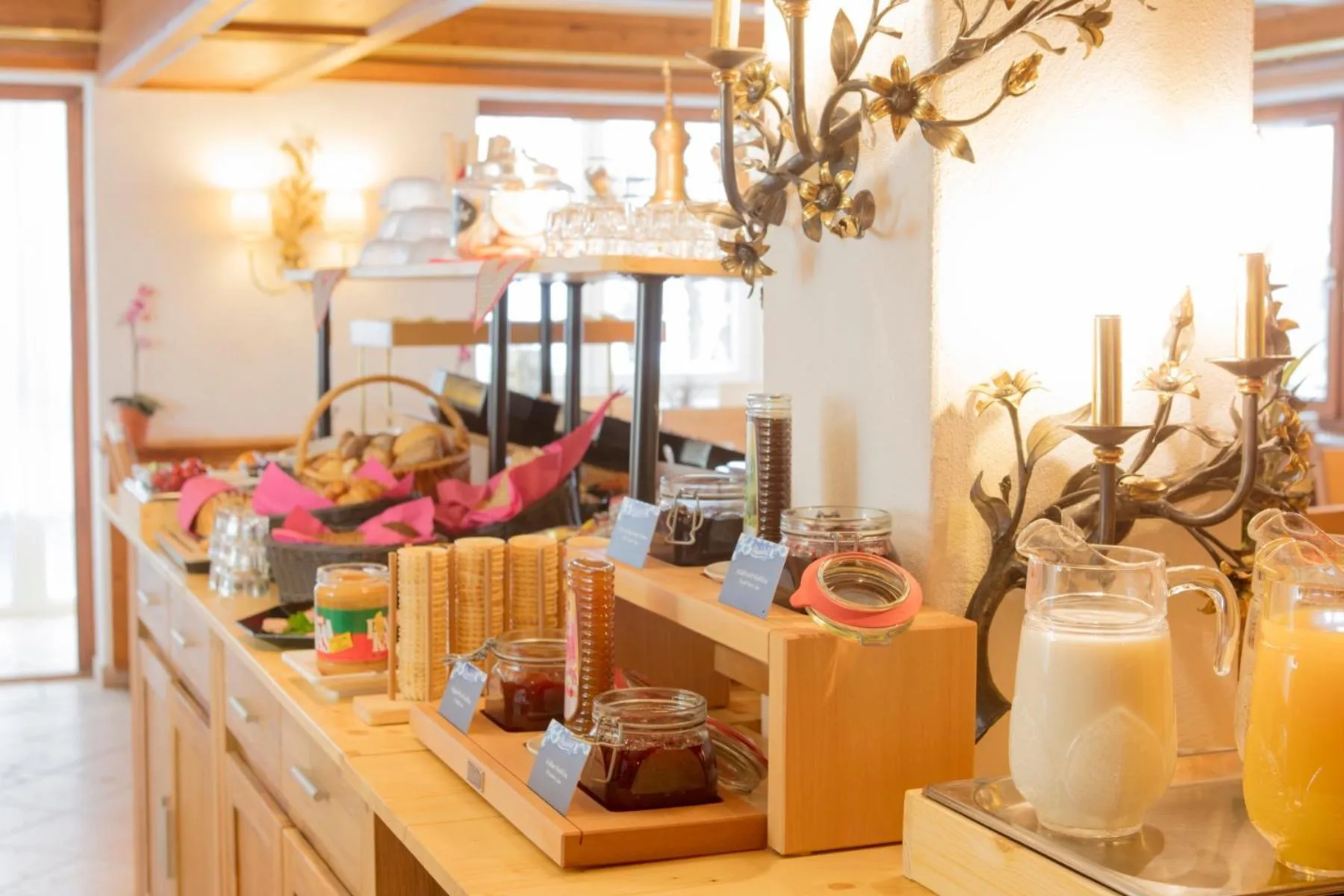 Breakfast in Akzenthaus Alpenrose Nesselwang